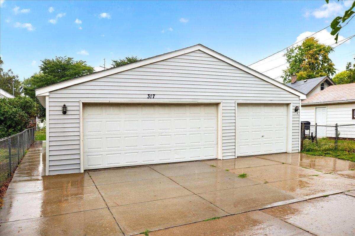 View of Residential at 317 6th Avenue, South Saint Paul MN 55075, South Saint Paul (5 of 26) - Mike Wilen | Minnesota Team Real Estate