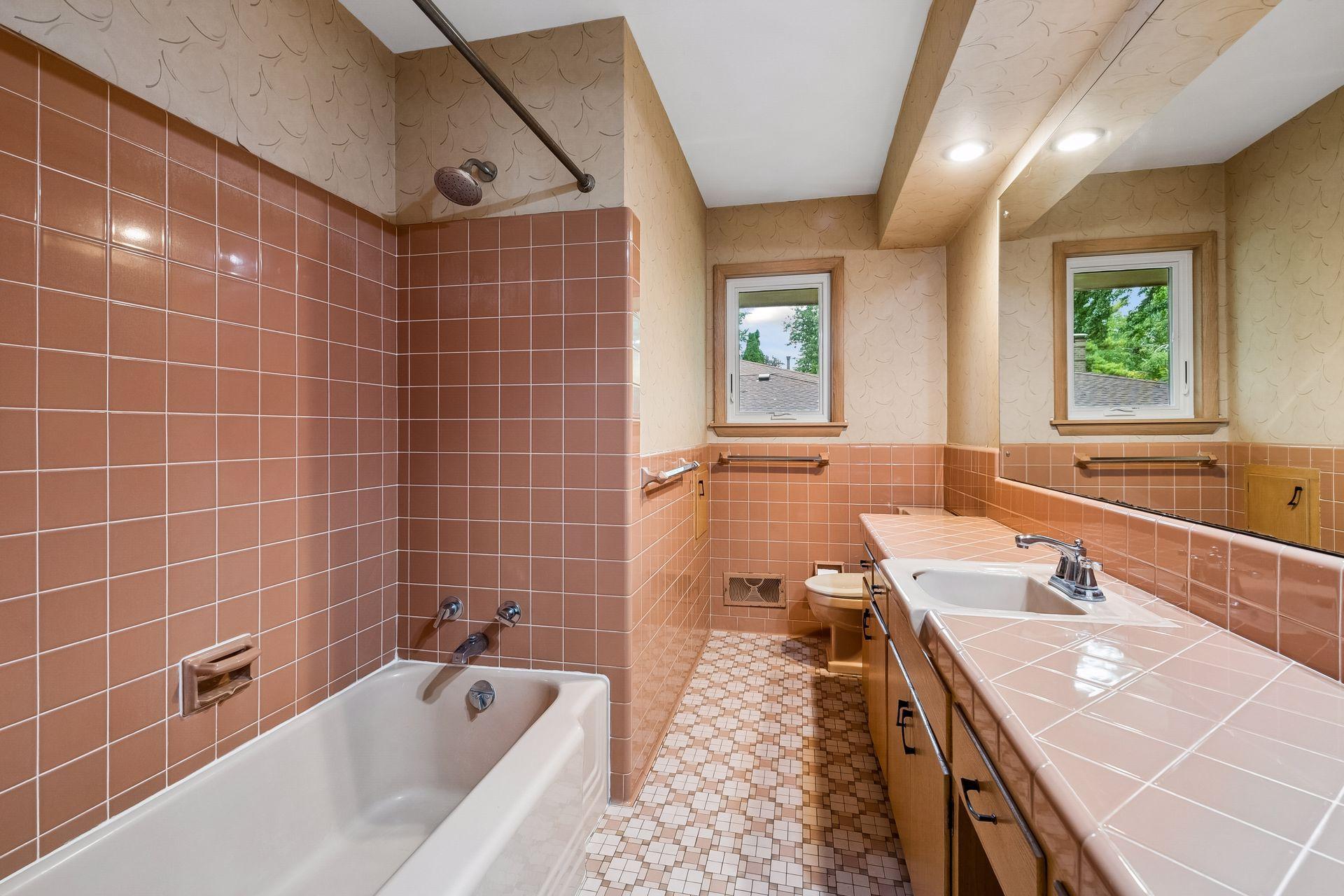 View of Residential at 5018 Normandale Court, Edina MN 55436, Edina (31 of 40) - Mike Wilen | Minnesota Team Real Estate