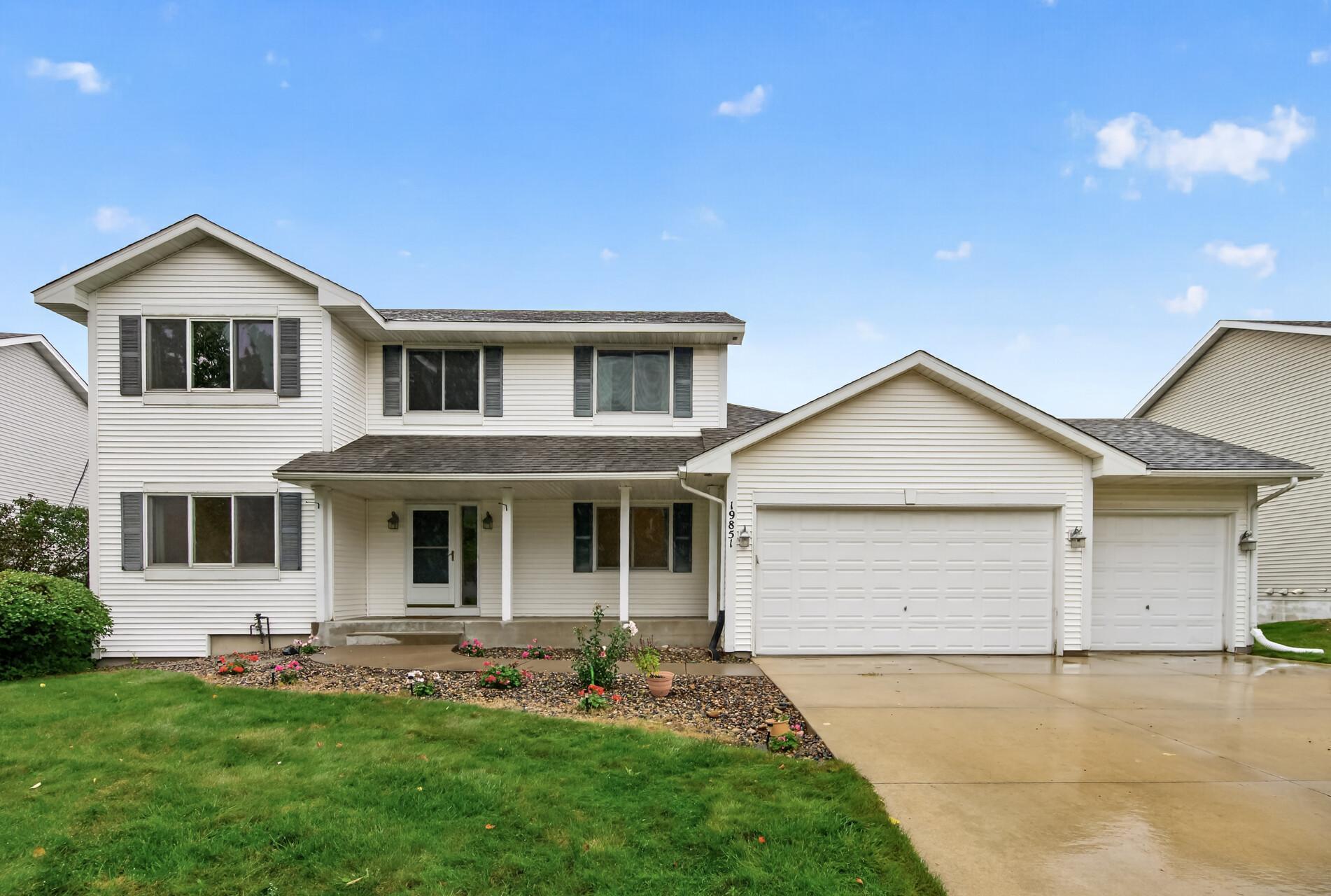 View of Single Family at 19851 Executive Path, Farmington - Mike Wilen | Minnesota Team Real Estate