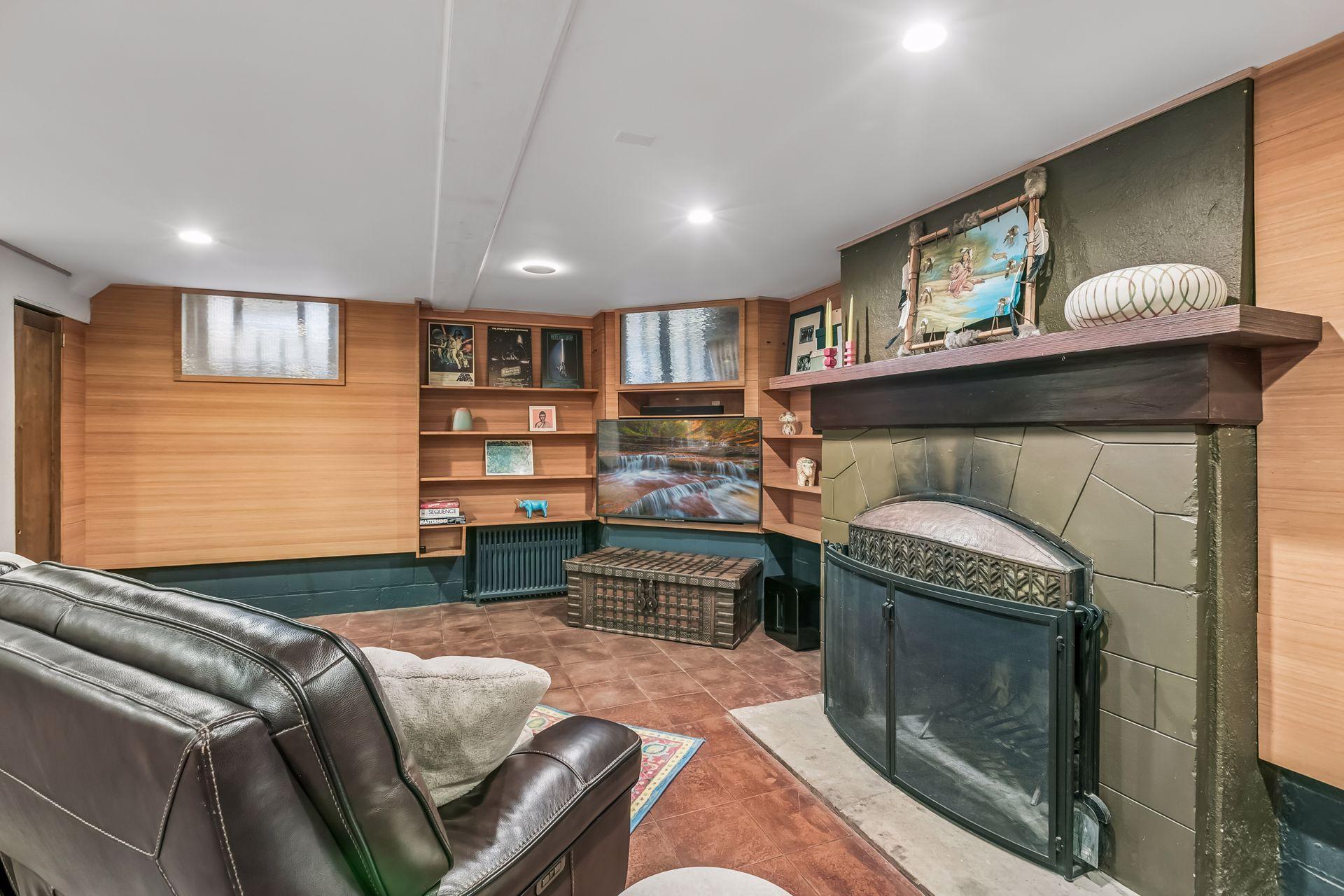 View of Residential at 611 6th Avenue, Minneapolis MN 55414, Minneapolis (46 of 69) - Mike Wilen | Minnesota Team Real Estate