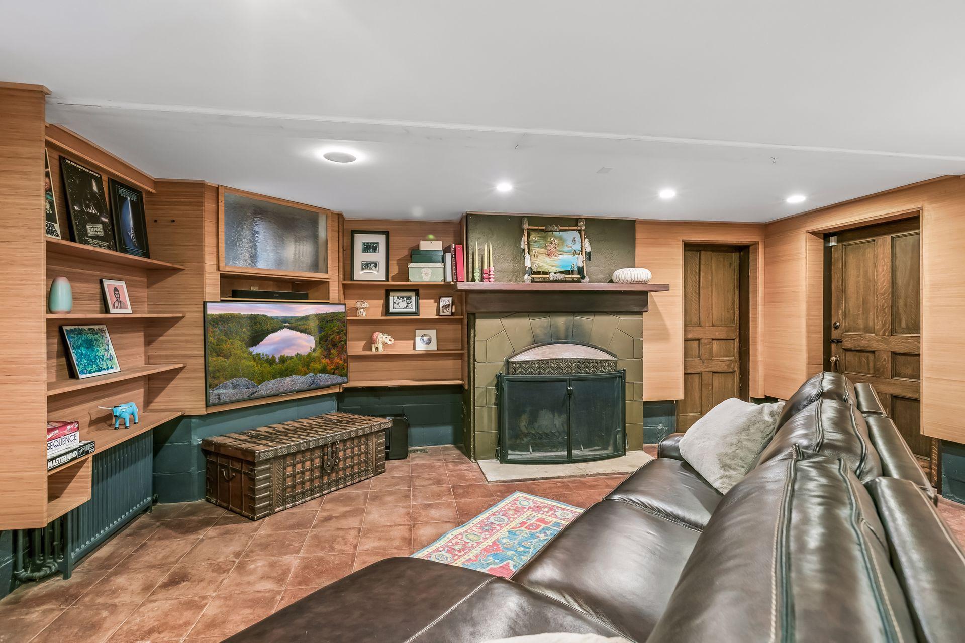 View of Residential at 611 6th Avenue, Minneapolis MN 55414, Minneapolis (45 of 69) - Mike Wilen | Minnesota Team Real Estate