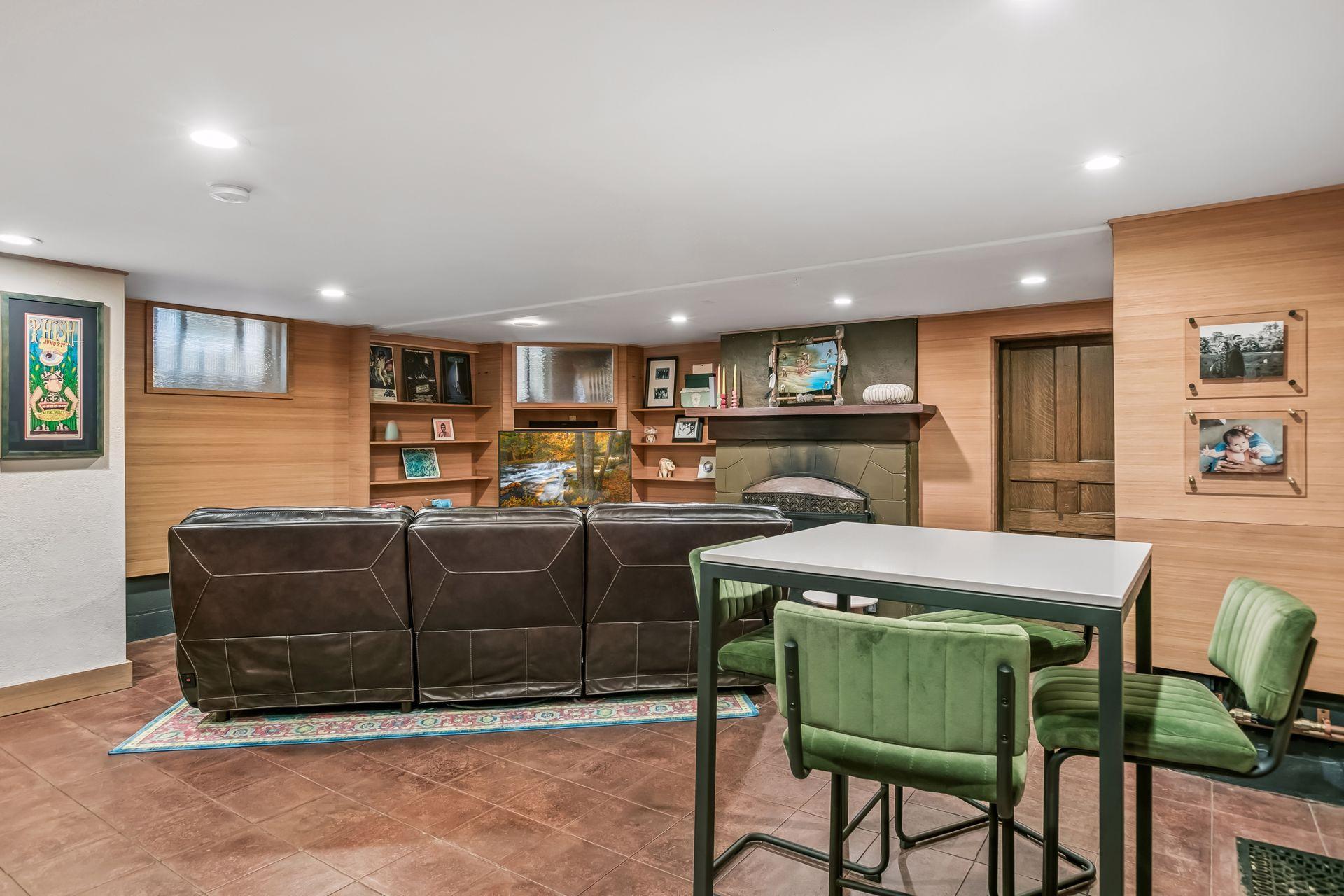 View of Residential at 611 6th Avenue, Minneapolis MN 55414, Minneapolis (44 of 69) - Mike Wilen | Minnesota Team Real Estate