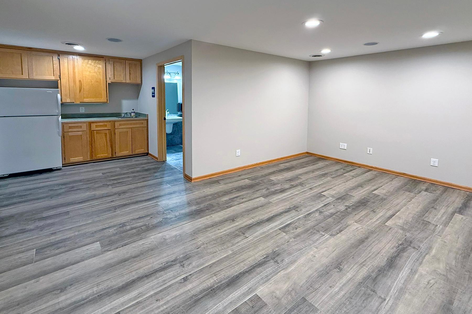 View of Commercial Sale at 5770 Blackshire Path, Inver Grove Heights MN 55076, Inver Grove Heights (13 of 15) - Mike Wilen | Minnesota Team Real Estate