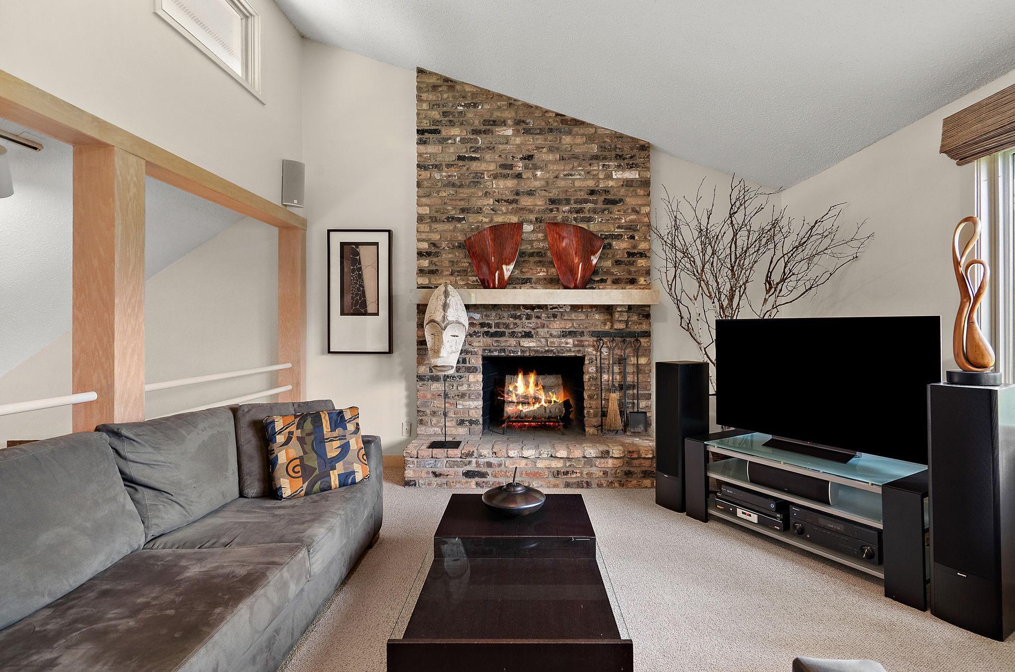 View of Residential at 7303 Green Ridge Drive, Eden Prairie MN 55346, Eden Prairie (18 of 52) - Mike Wilen | Minnesota Team Real Estate