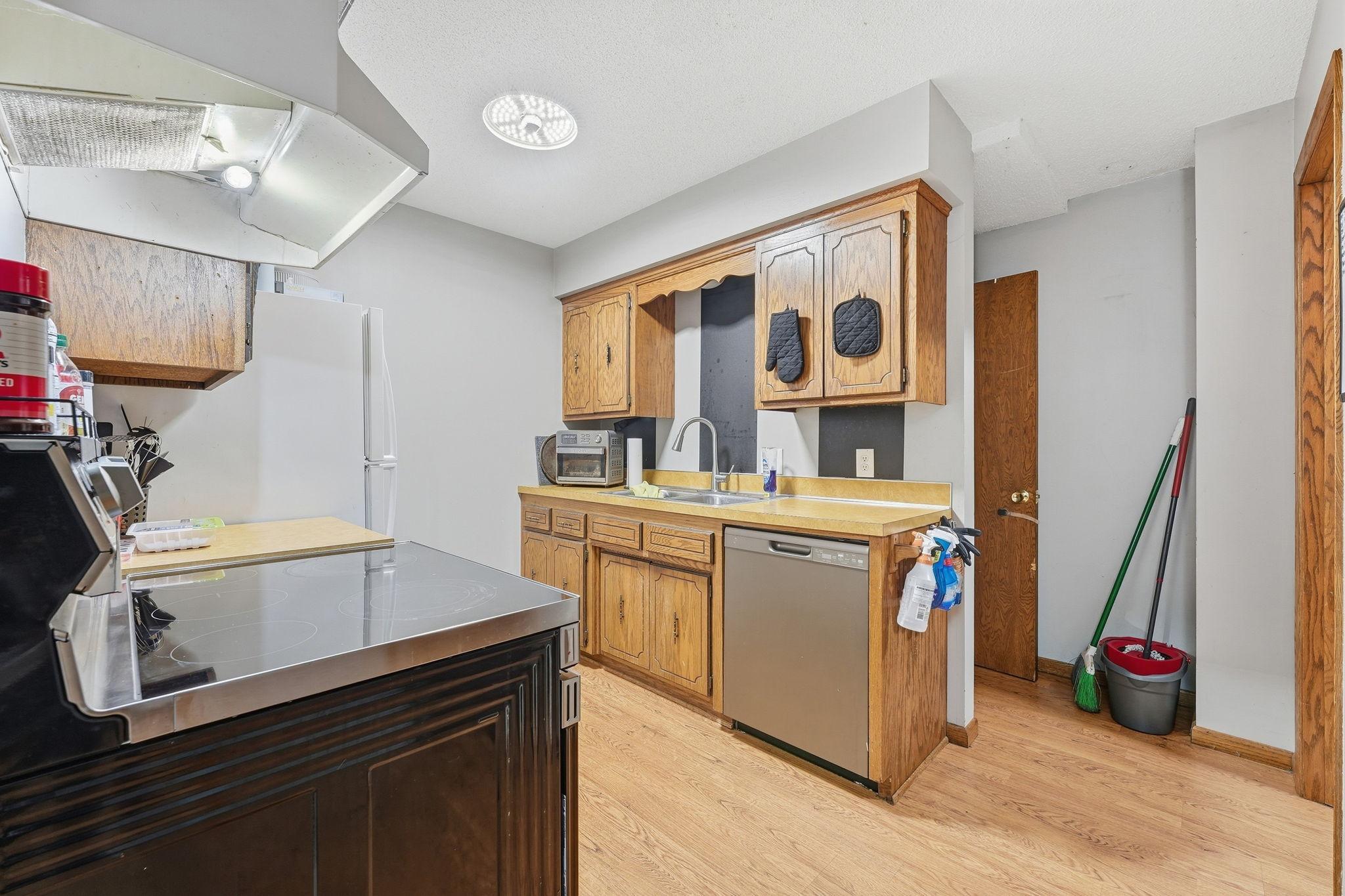 View of Residential Income at 1321 Fireside Drive, Fridley MN 55432, Fridley (22 of 41) - Mike Wilen | Minnesota Team Real Estate