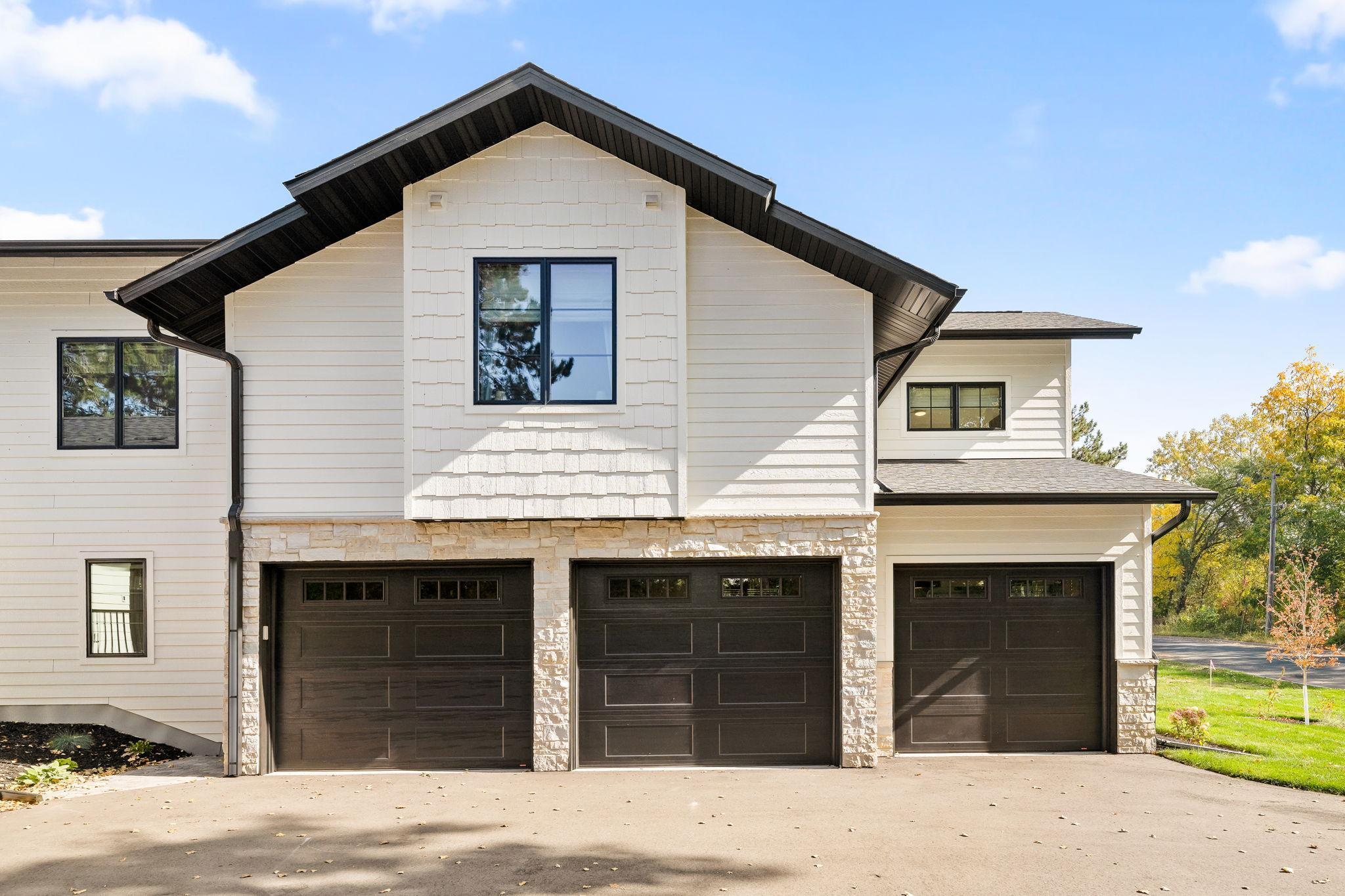 View of Residential at 609 Callahan Place, Mendota Heights MN 55118, Mendota Heights (24 of 30) - Mike Wilen | Minnesota Team Real Estate