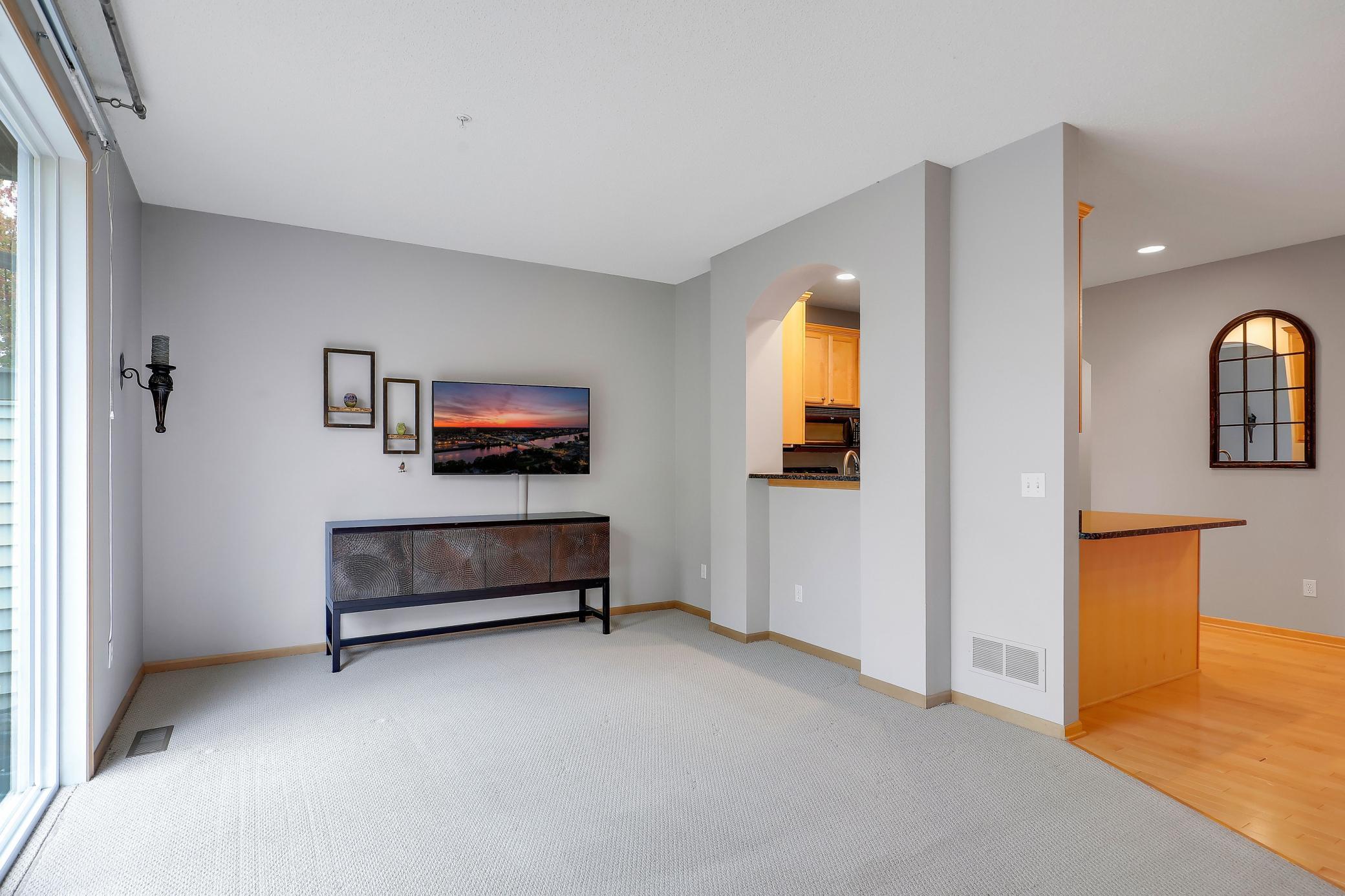 View of Residential at 11211 Kinsley Street, Eden Prairie MN 55344, Eden Prairie (4 of 29) - Mike Wilen | Minnesota Team Real Estate