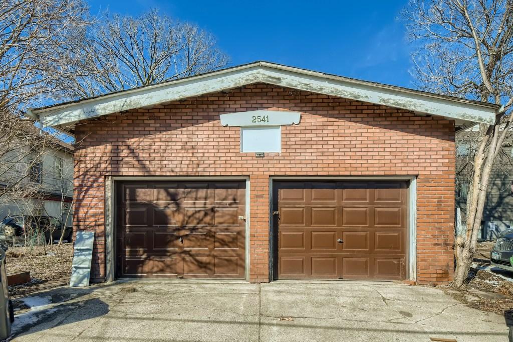 View of Residential Income at 2541 3rd Avenue, Minneapolis MN 55404, Minneapolis (28 of 28) - Mike Wilen | Minnesota Team Real Estate
