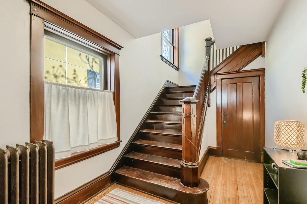 View of Residential Income at 2541 3rd Avenue, Minneapolis MN 55404, Minneapolis (15 of 28) - Mike Wilen | Minnesota Team Real Estate