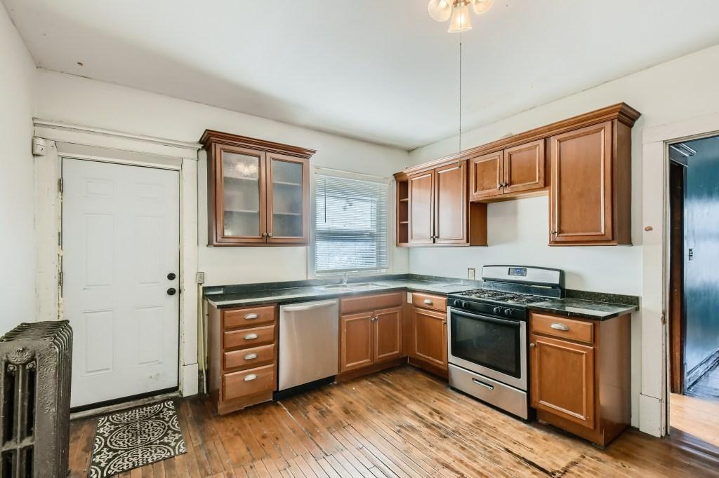 View of Residential Income at 2541 3rd Avenue, Minneapolis MN 55404, Minneapolis (3 of 28) - Mike Wilen | Minnesota Team Real Estate