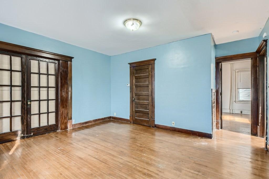 View of Residential Income at 2541 3rd Avenue, Minneapolis MN 55404, Minneapolis (7 of 28) - Mike Wilen | Minnesota Team Real Estate