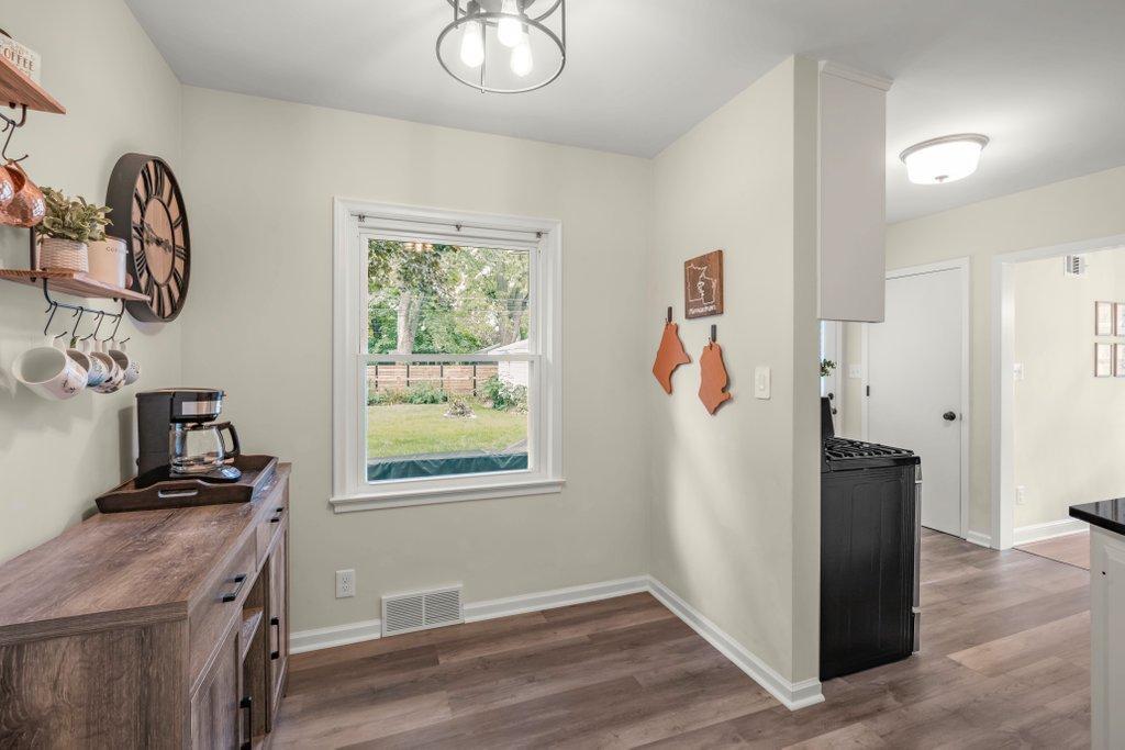 View of Residential at 7209 Newton Avenue, Richfield MN 55423, Richfield (9 of 26) - Mike Wilen | Minnesota Team Real Estate