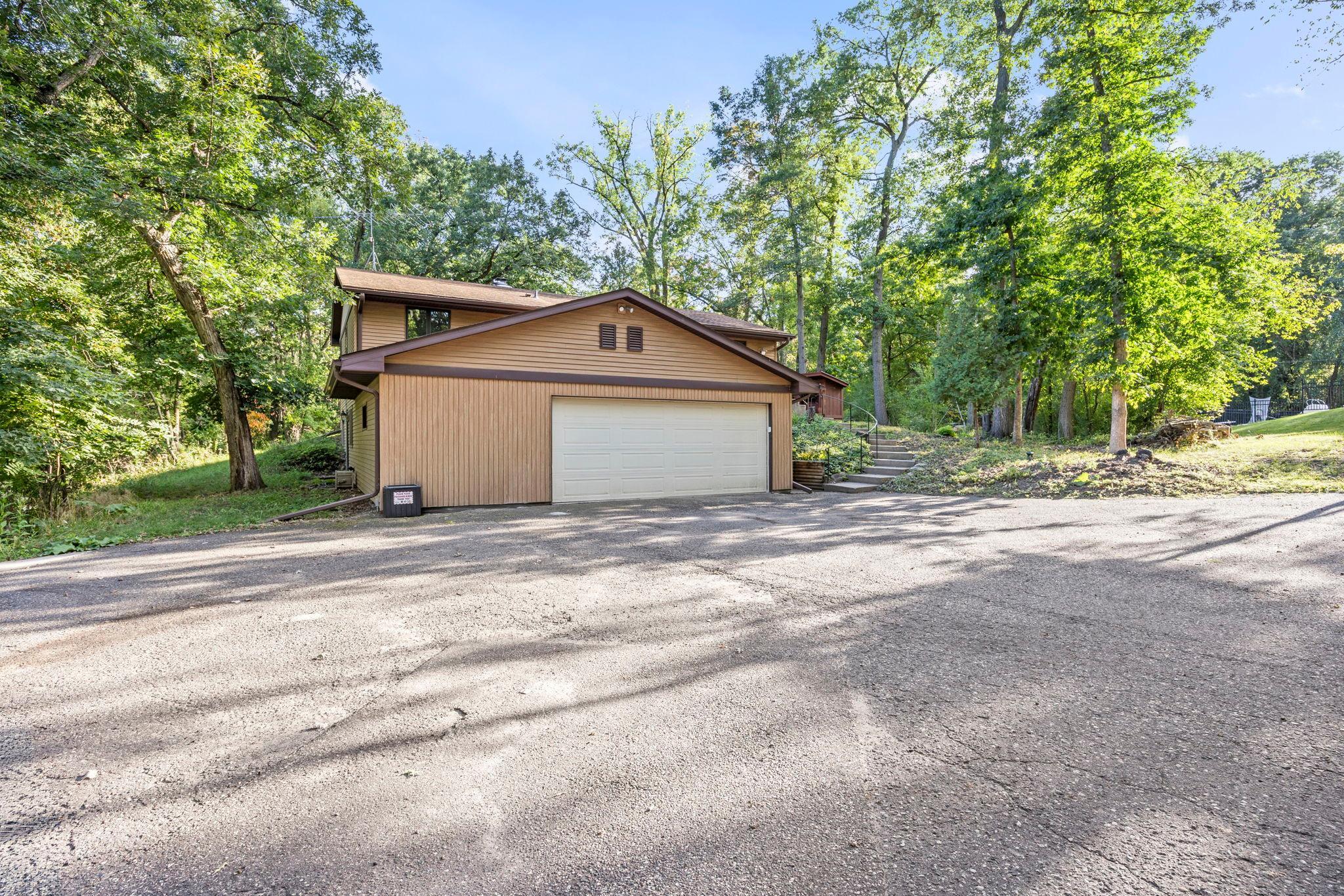 View of Residential at 9432 Old Concord Boulevard, Inver Grove Heights MN 55076, Inver Grove Heights (4 of 61) - Mike Wilen | Minnesota Team Real Estate