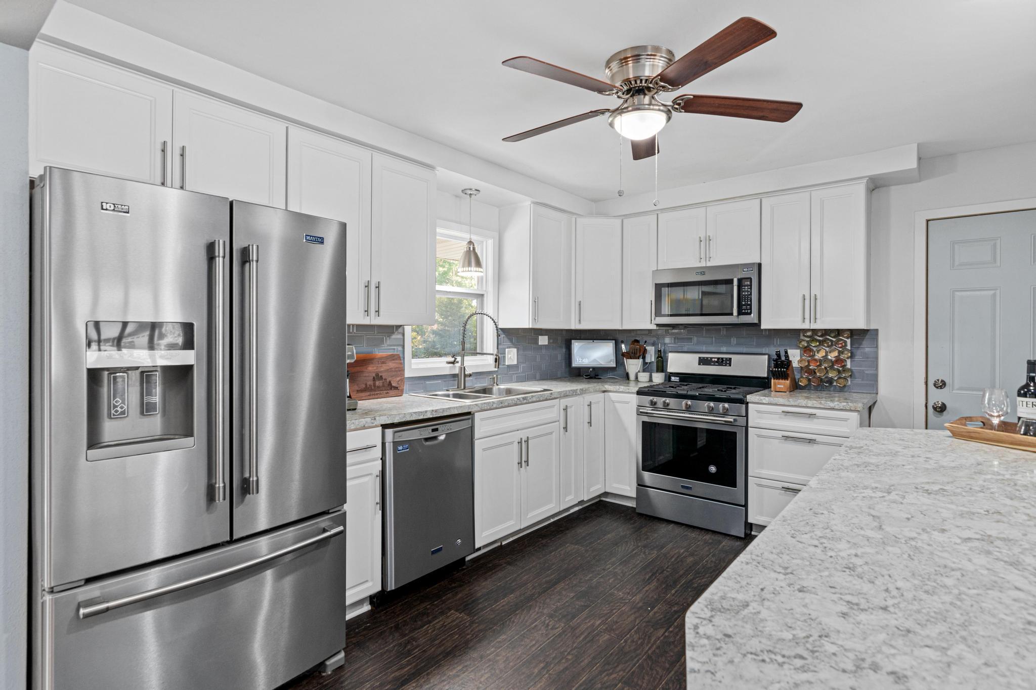 View of Residential at 2949 Northview Street, Roseville MN 55113, Roseville (4 of 25) - Mike Wilen | Minnesota Team Real Estate