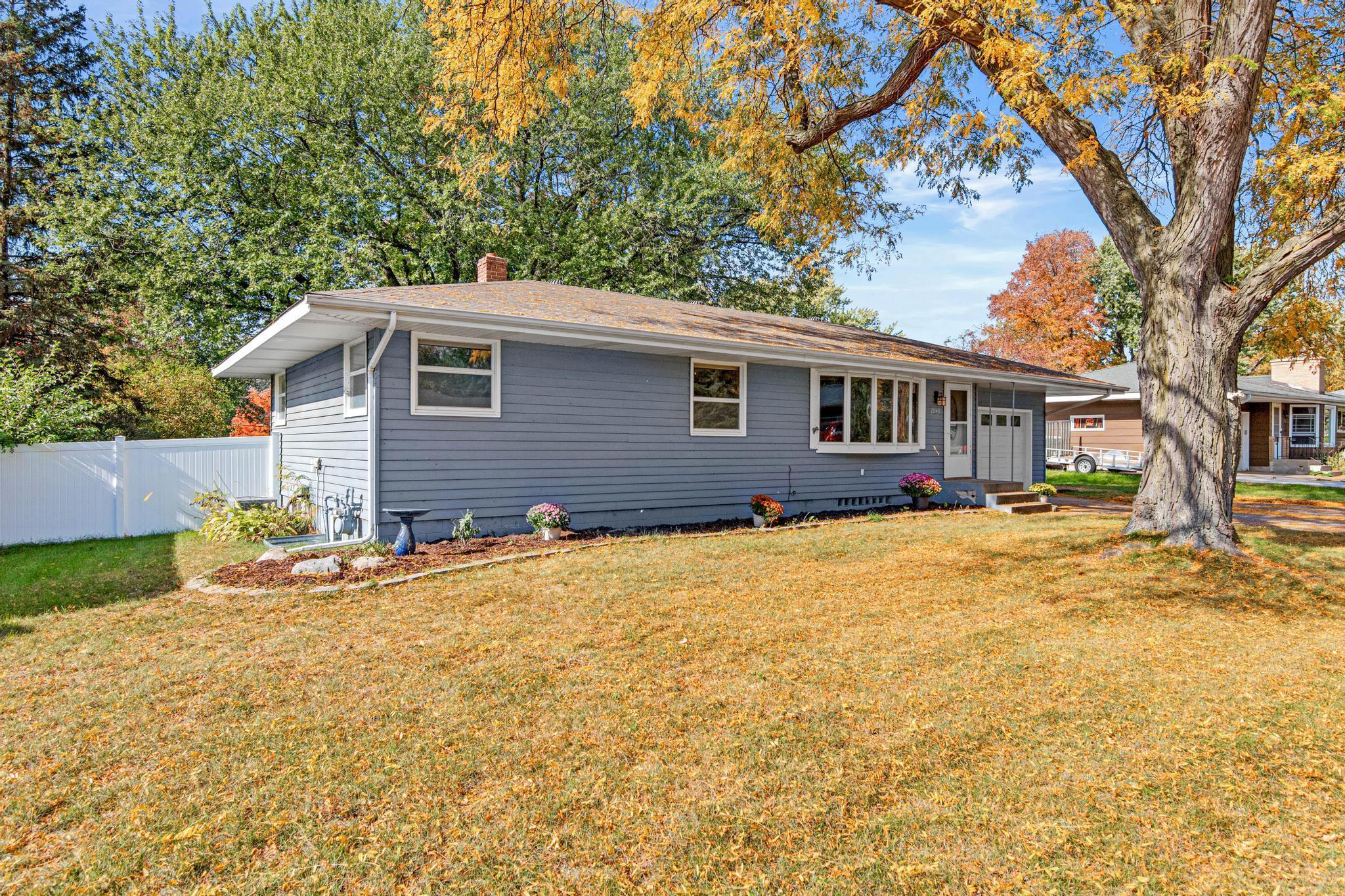 View of Residential at 2949 Northview Street, Roseville MN 55113, Roseville (22 of 25) - Mike Wilen | Minnesota Team Real Estate
