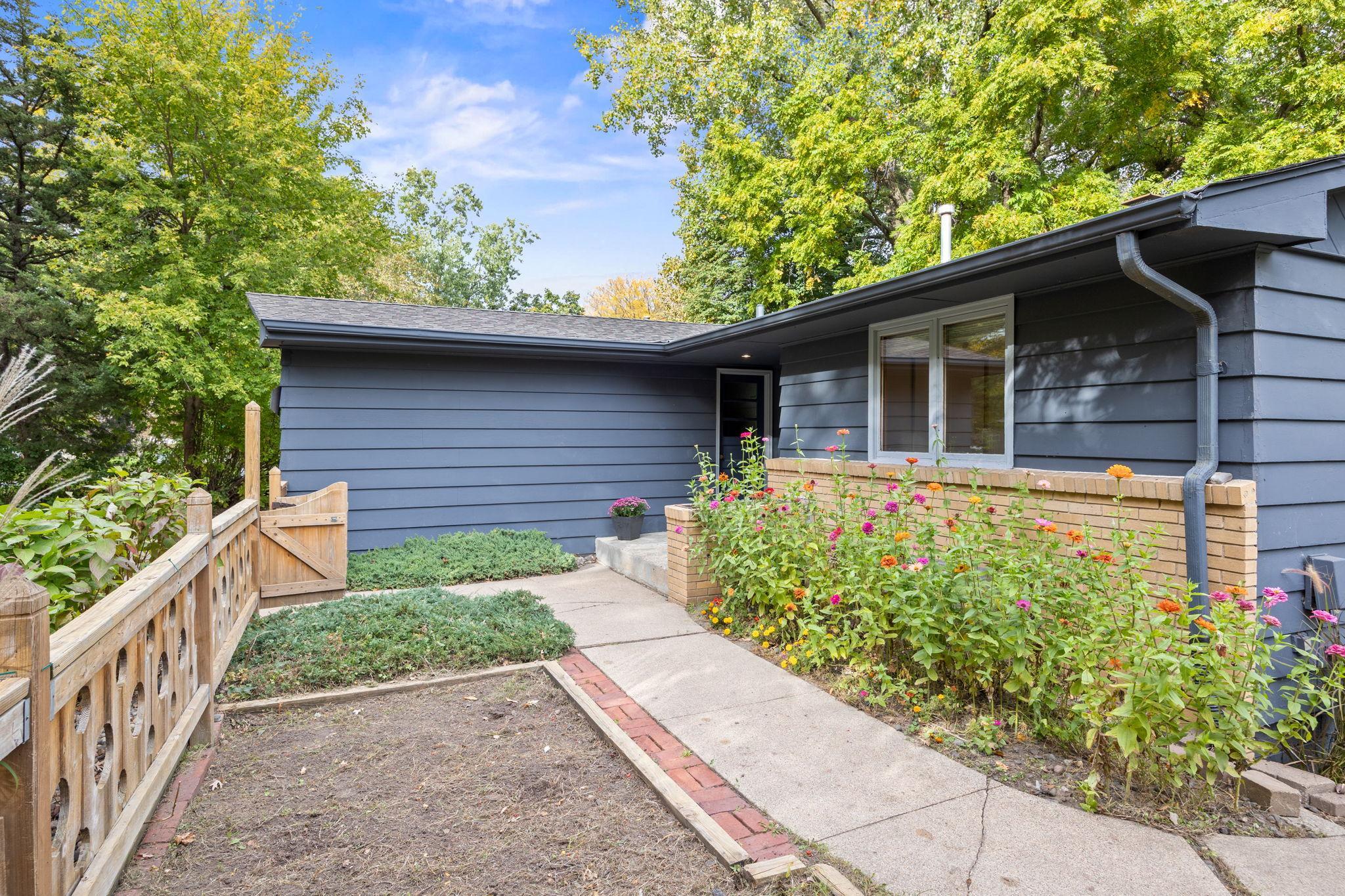 View of Residential at 3346 Kyle Avenue, Golden Valley MN 55422, Golden Valley (38 of 49) - Mike Wilen | Minnesota Team Real Estate