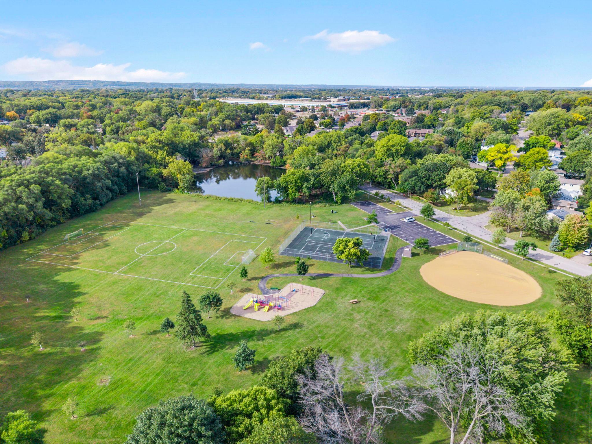 View of Residential at 5137 Balmoral Lane, Bloomington MN 55437, Bloomington (28 of 28) - Mike Wilen | Minnesota Team Real Estate