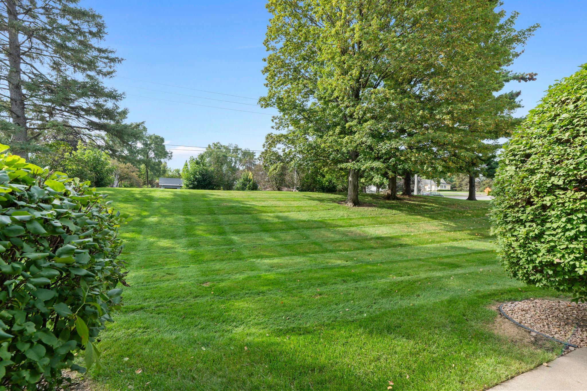 View of Residential at 5137 Balmoral Lane, Bloomington MN 55437, Bloomington (23 of 28) - Mike Wilen | Minnesota Team Real Estate