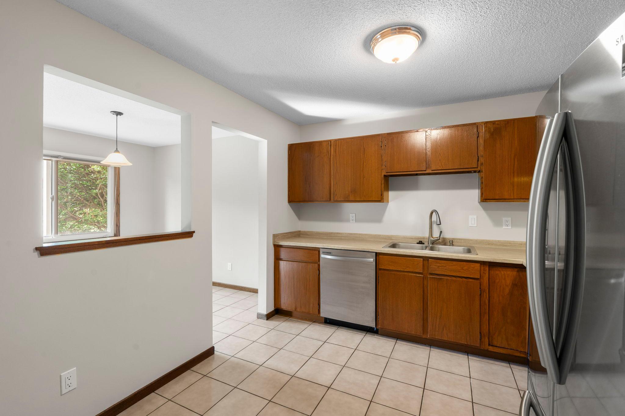 View of Residential at 5137 Balmoral Lane, Bloomington MN 55437, Bloomington (13 of 28) - Mike Wilen | Minnesota Team Real Estate