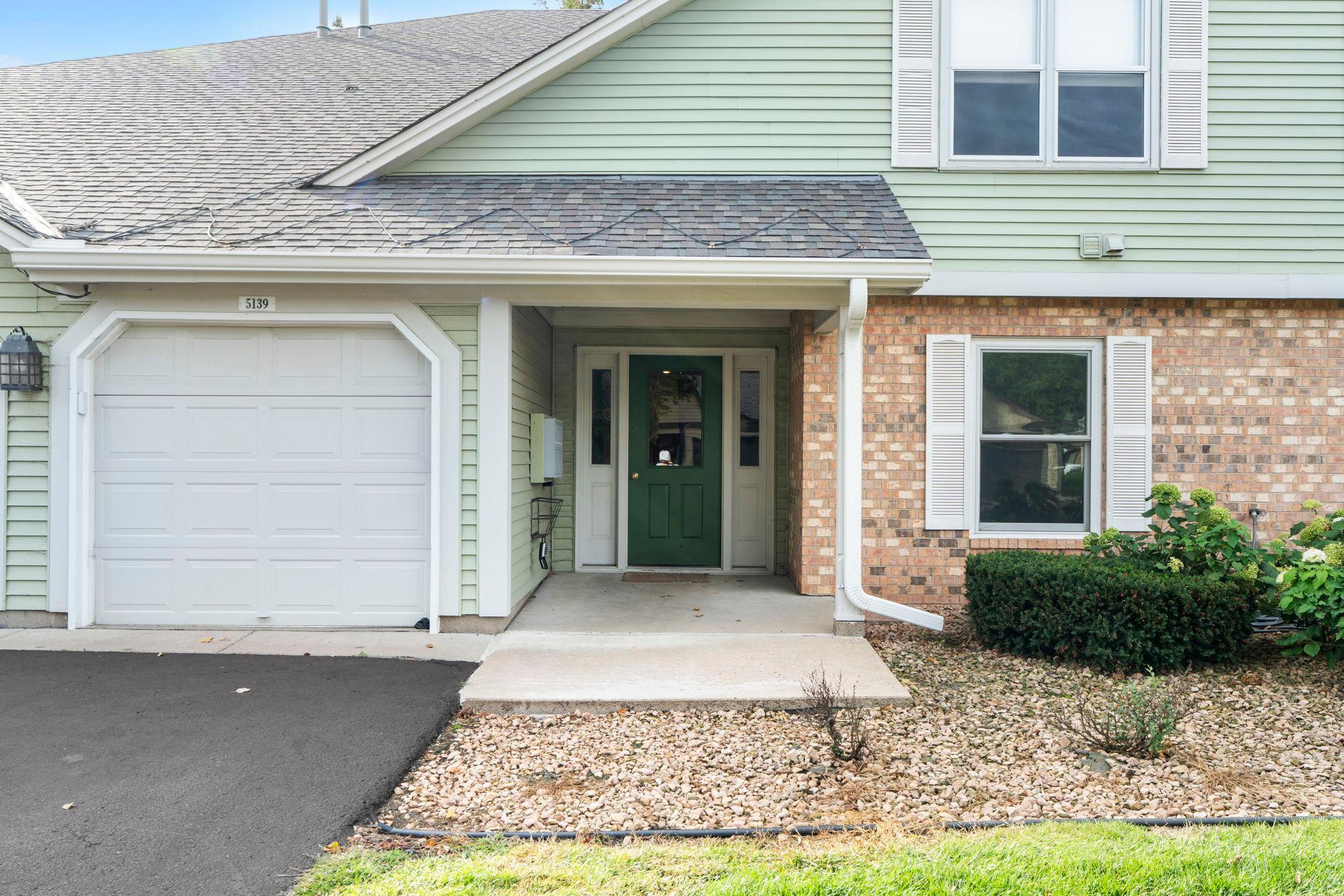View of Residential at 5137 Balmoral Lane, Bloomington MN 55437, Bloomington (3 of 28) - Mike Wilen | Minnesota Team Real Estate