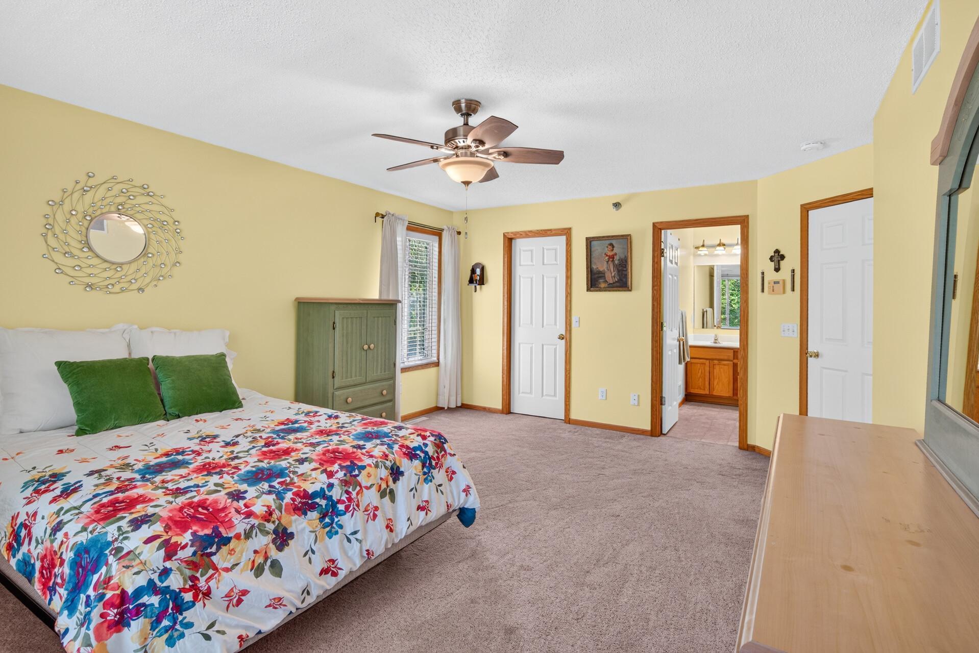 View of Residential at 703 Maple Hills Drive #D, Maplewood MN 55117, Maplewood (29 of 53) - Mike Wilen | Minnesota Team Real Estate