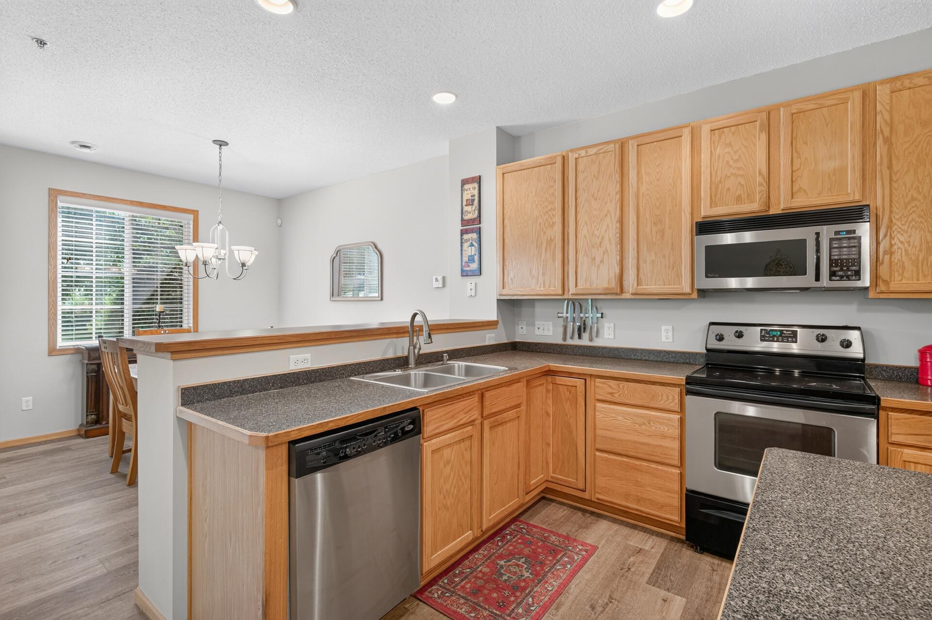 View of Residential at 703 Maple Hills Drive #D, Maplewood MN 55117, Maplewood (20 of 53) - Mike Wilen | Minnesota Team Real Estate