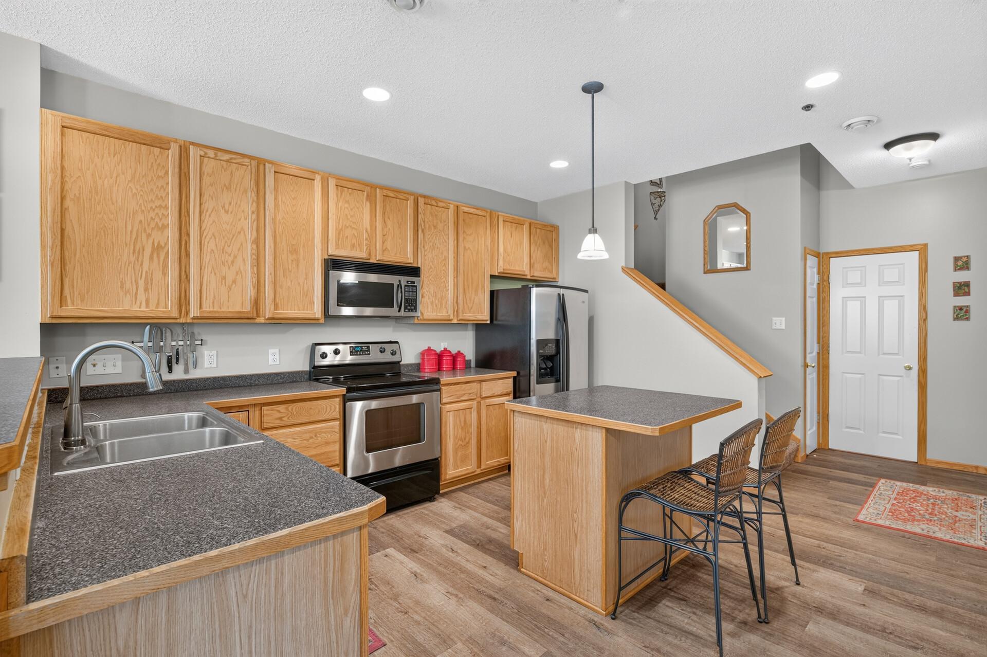 View of Residential at 703 Maple Hills Drive #D, Maplewood MN 55117, Maplewood (17 of 53) - Mike Wilen | Minnesota Team Real Estate