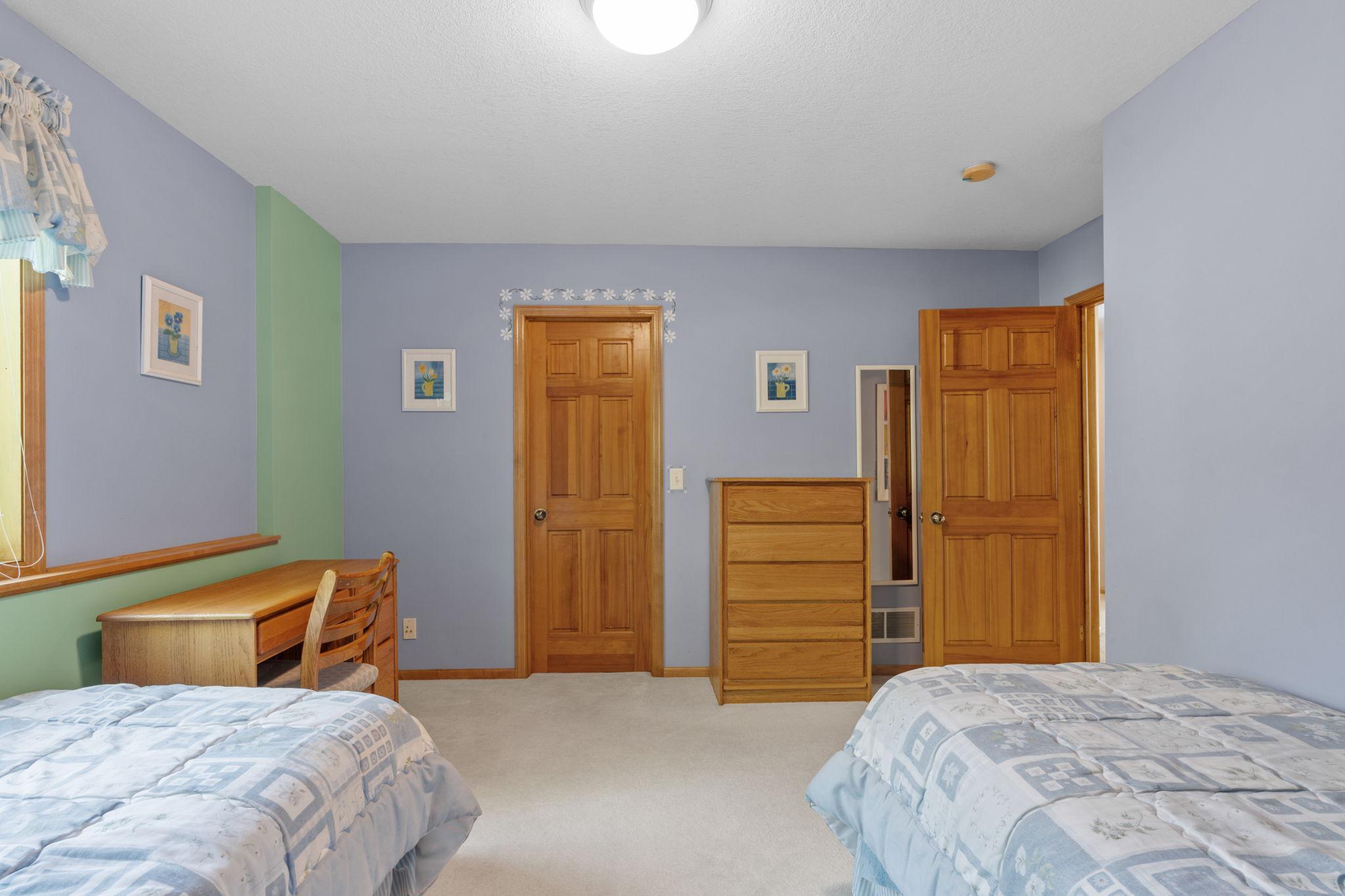 View of Residential at 1006 105th Street, Inver Grove Heights MN 55077, Inver Grove Heights (58 of 68) - Mike Wilen | Minnesota Team Real Estate