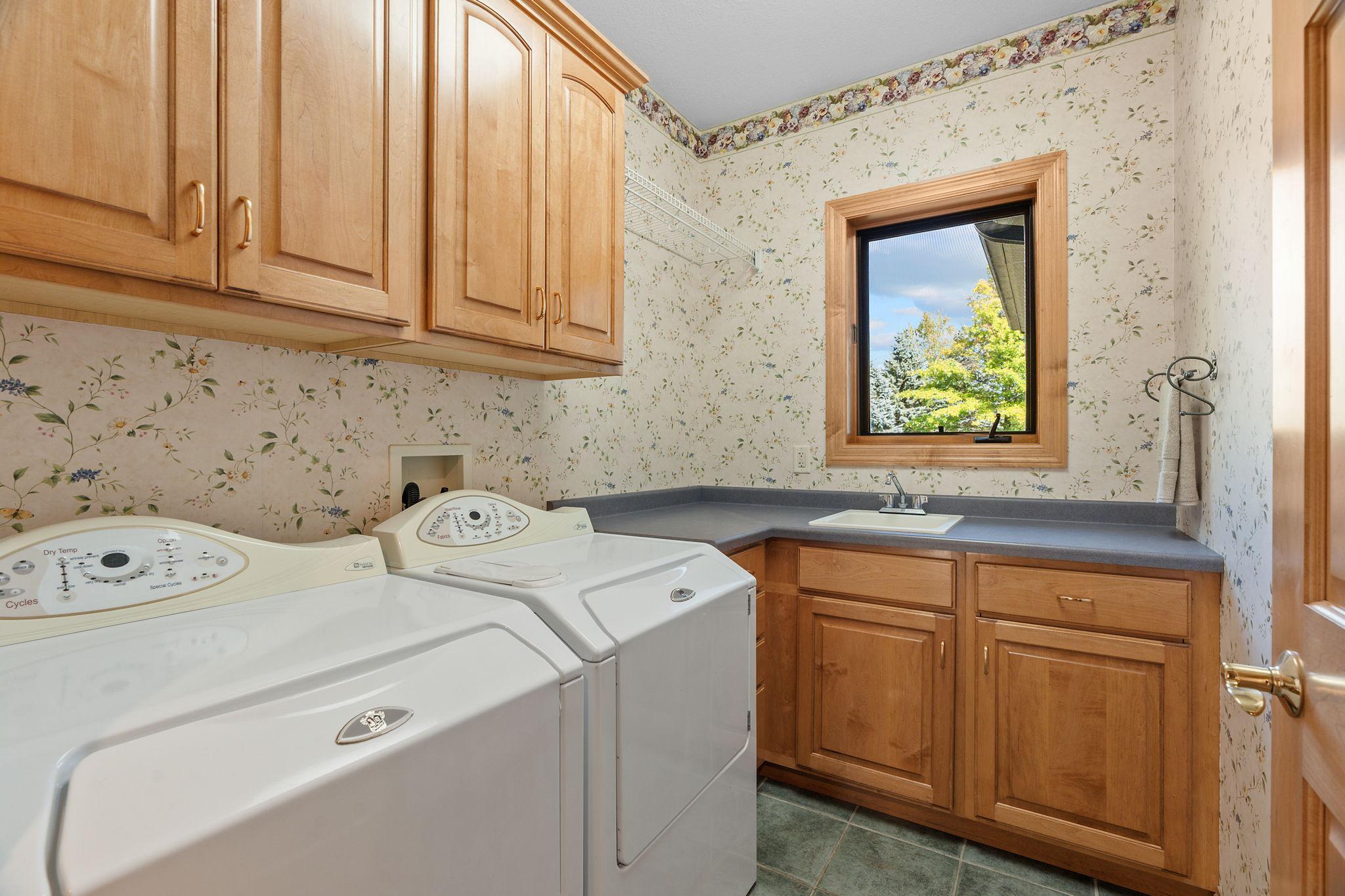 View of Residential at 1006 105th Street, Inver Grove Heights MN 55077, Inver Grove Heights (33 of 68) - Mike Wilen | Minnesota Team Real Estate