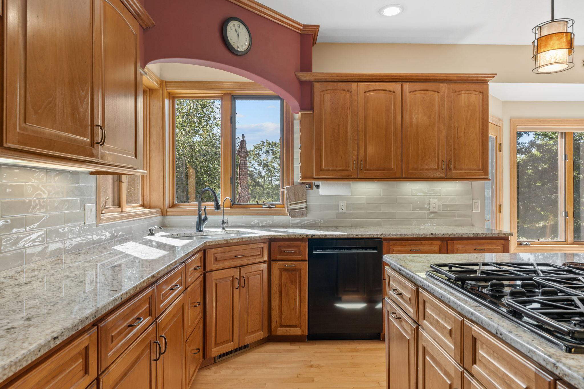 View of Residential at 1006 105th Street, Inver Grove Heights MN 55077, Inver Grove Heights (27 of 68) - Mike Wilen | Minnesota Team Real Estate