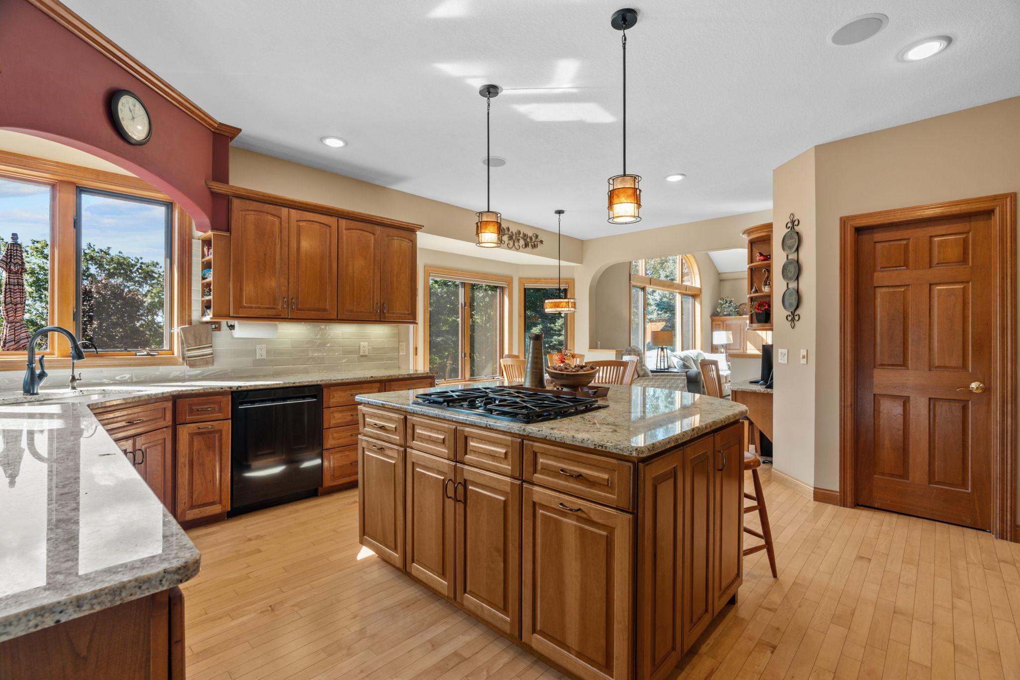 View of Residential at 1006 105th Street, Inver Grove Heights MN 55077, Inver Grove Heights (26 of 68) - Mike Wilen | Minnesota Team Real Estate