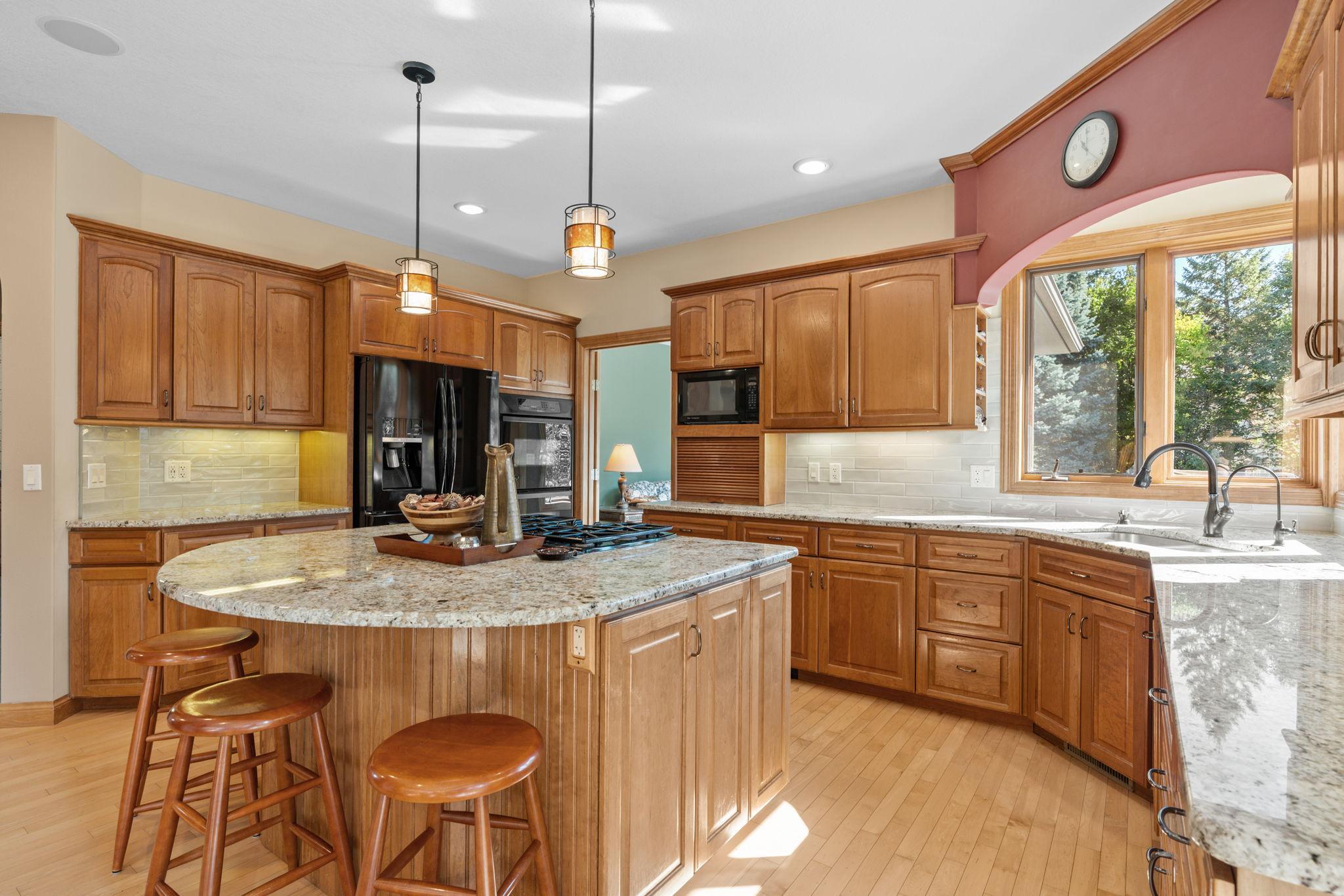 View of Residential at 1006 105th Street, Inver Grove Heights MN 55077, Inver Grove Heights (25 of 68) - Mike Wilen | Minnesota Team Real Estate
