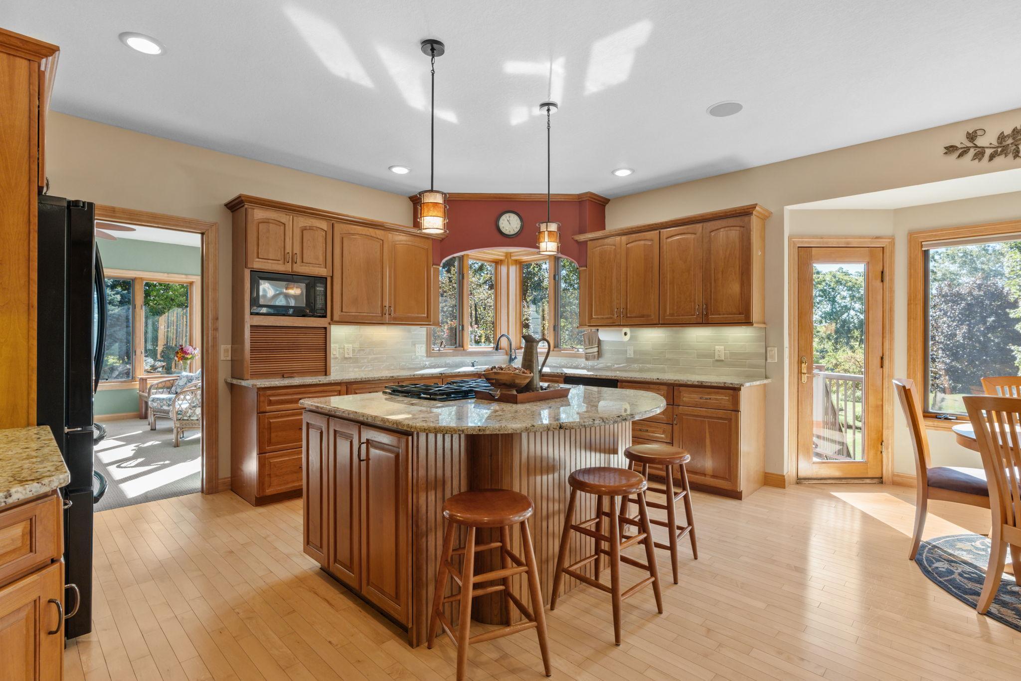 View of Residential at 1006 105th Street, Inver Grove Heights MN 55077, Inver Grove Heights (23 of 68) - Mike Wilen | Minnesota Team Real Estate