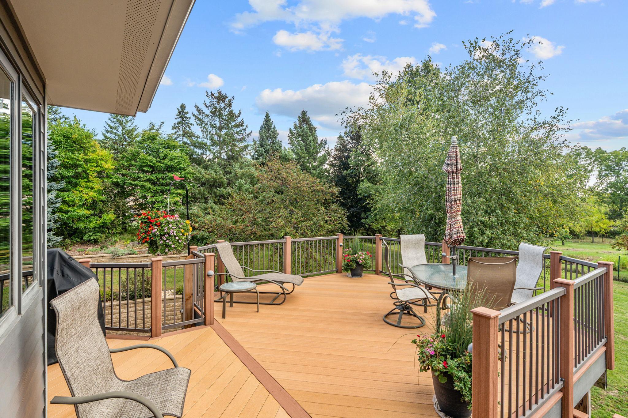 View of Residential at 1006 105th Street, Inver Grove Heights MN 55077, Inver Grove Heights (8 of 68) - Mike Wilen | Minnesota Team Real Estate