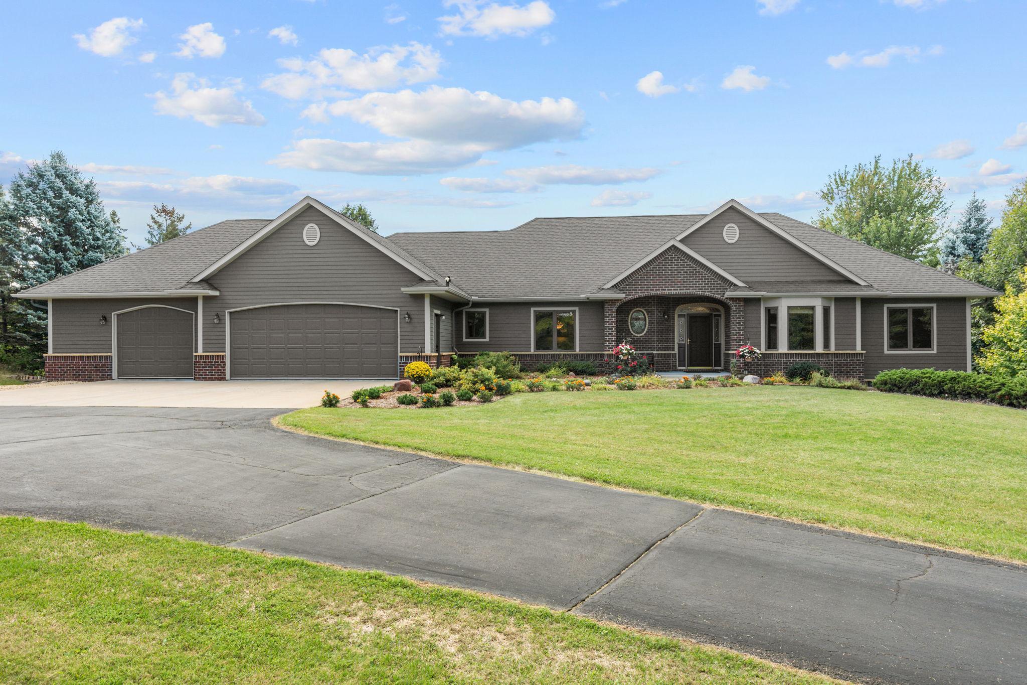 View of Residential at 1006 105th Street, Inver Grove Heights MN 55077, Inver Grove Heights (4 of 68) - Mike Wilen | Minnesota Team Real Estate