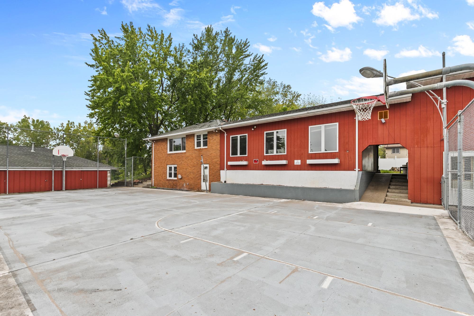 View of Residential Income at 2545 70th Street, Inver Grove Heights MN 55076, Inver Grove Heights (9 of 51) - Mike Wilen | Minnesota Team Real Estate