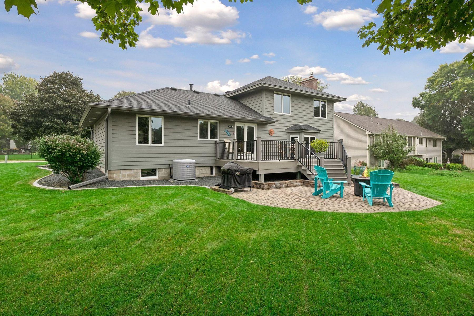 View of Residential at 15019 Village Woods Drive, Eden Prairie MN 55347, Eden Prairie (43 of 48) - Mike Wilen | Minnesota Team Real Estate