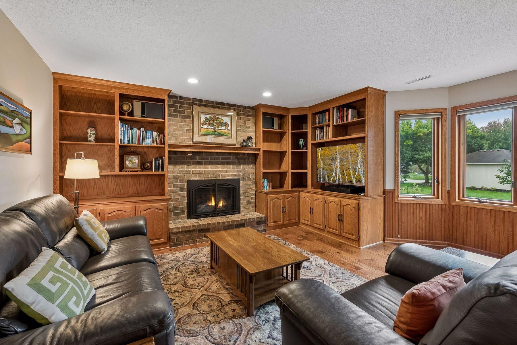 View of Residential at 15019 Village Woods Drive, Eden Prairie MN 55347, Eden Prairie (23 of 48) - Mike Wilen | Minnesota Team Real Estate