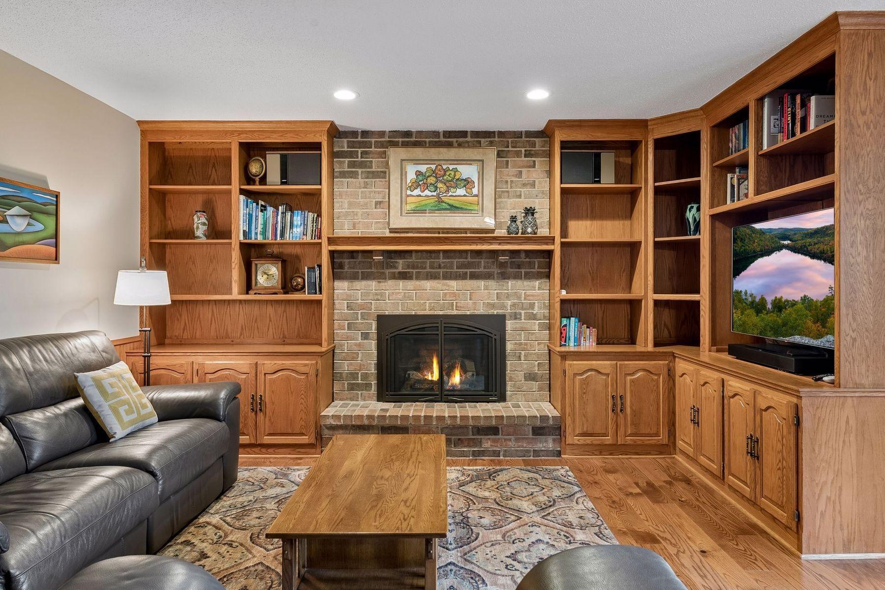 View of Residential at 15019 Village Woods Drive, Eden Prairie MN 55347, Eden Prairie (20 of 48) - Mike Wilen | Minnesota Team Real Estate