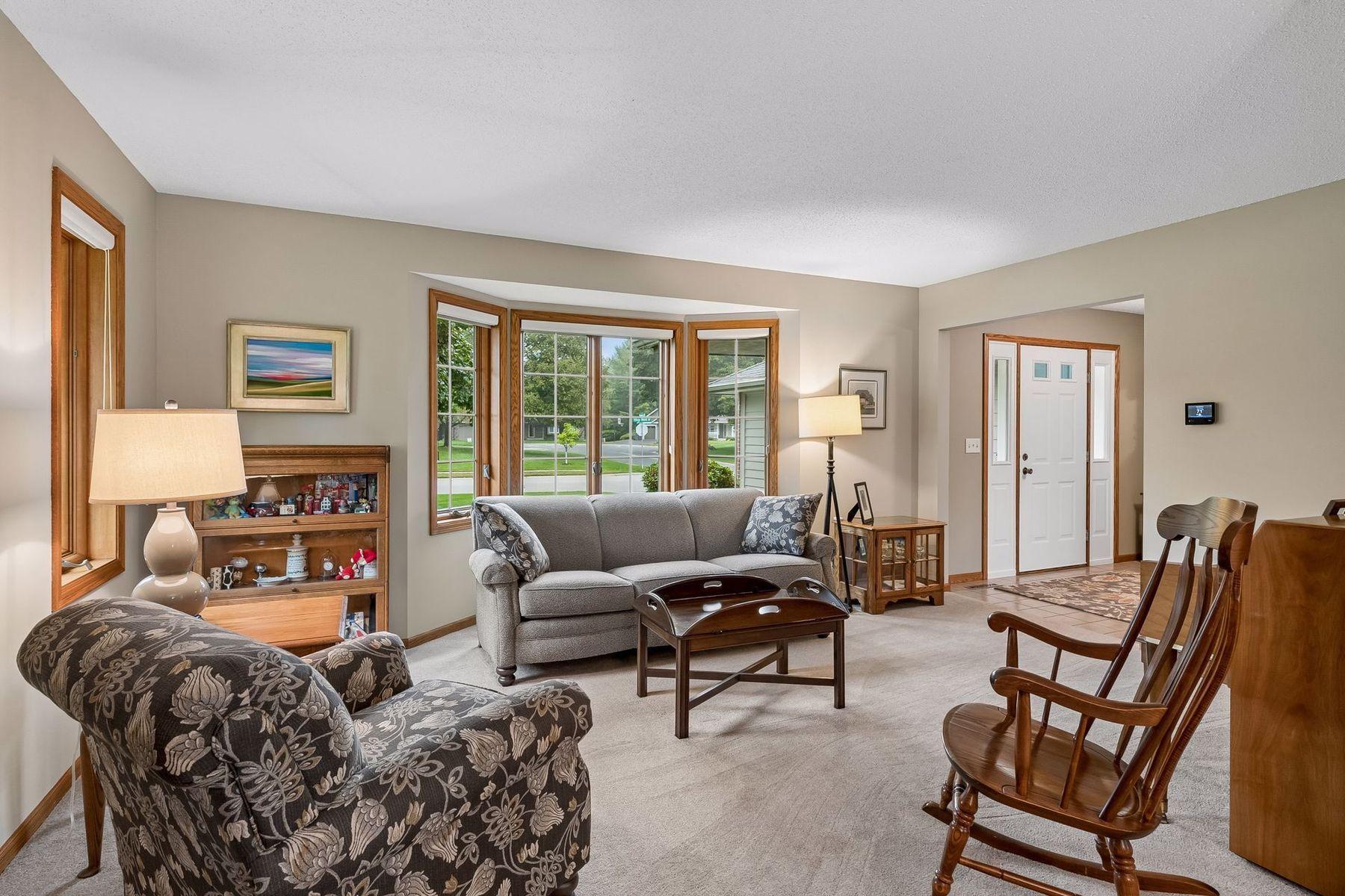View of Residential at 15019 Village Woods Drive, Eden Prairie MN 55347, Eden Prairie (9 of 48) - Mike Wilen | Minnesota Team Real Estate