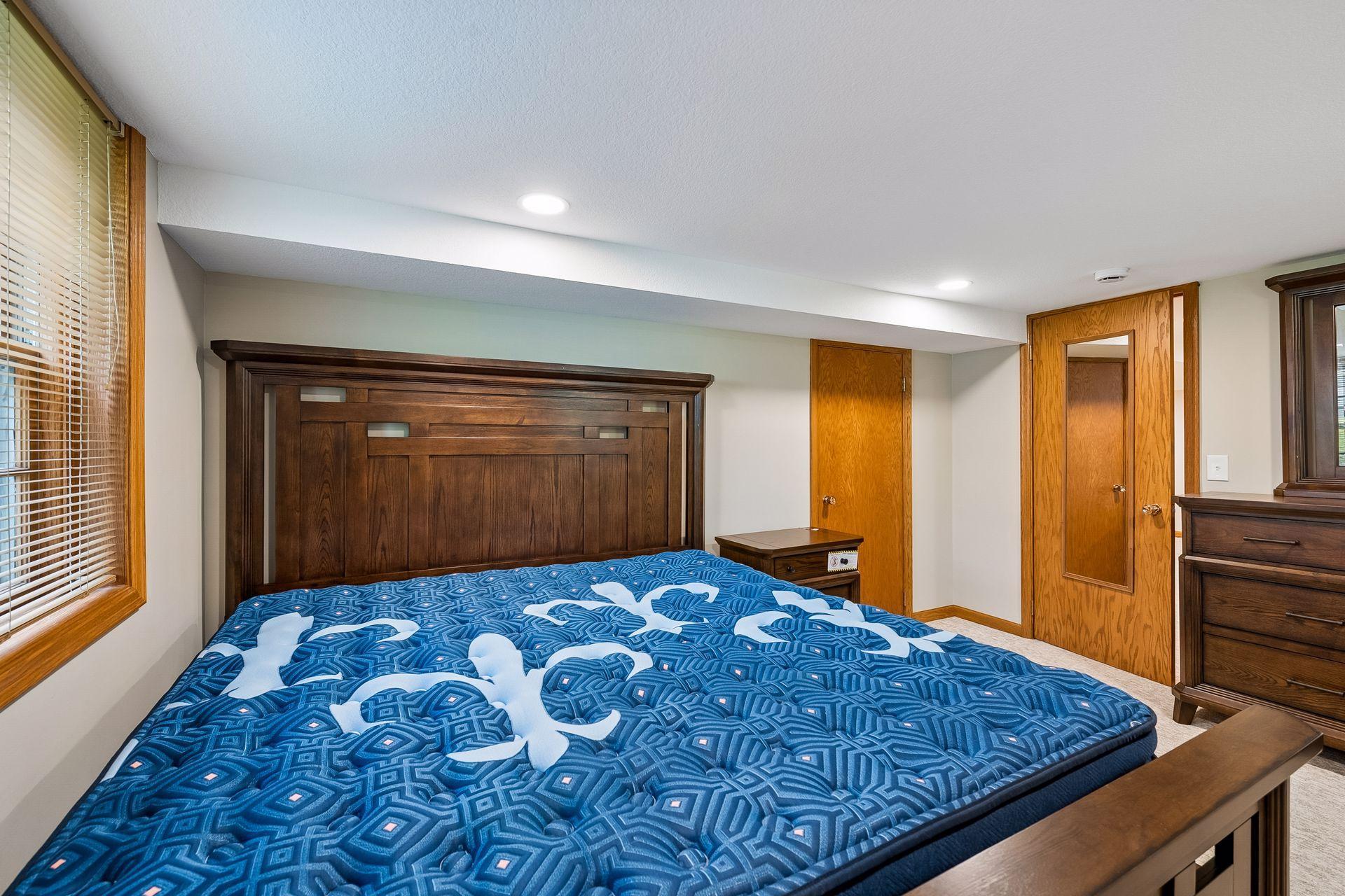 View of Residential at 5932 Walnut Drive, Edina MN 55436, Edina (34 of 46) - Mike Wilen | Minnesota Team Real Estate