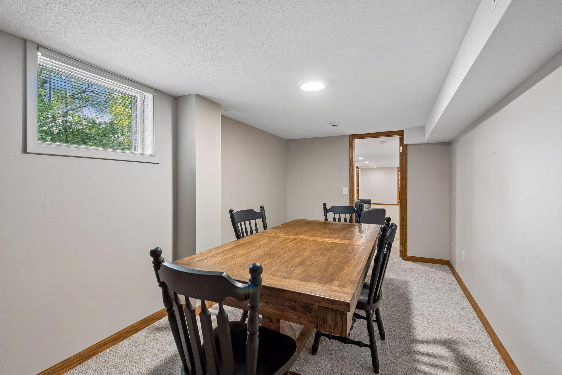 View of Residential at 5932 Walnut Drive, Edina MN 55436, Edina (31 of 46) - Mike Wilen | Minnesota Team Real Estate