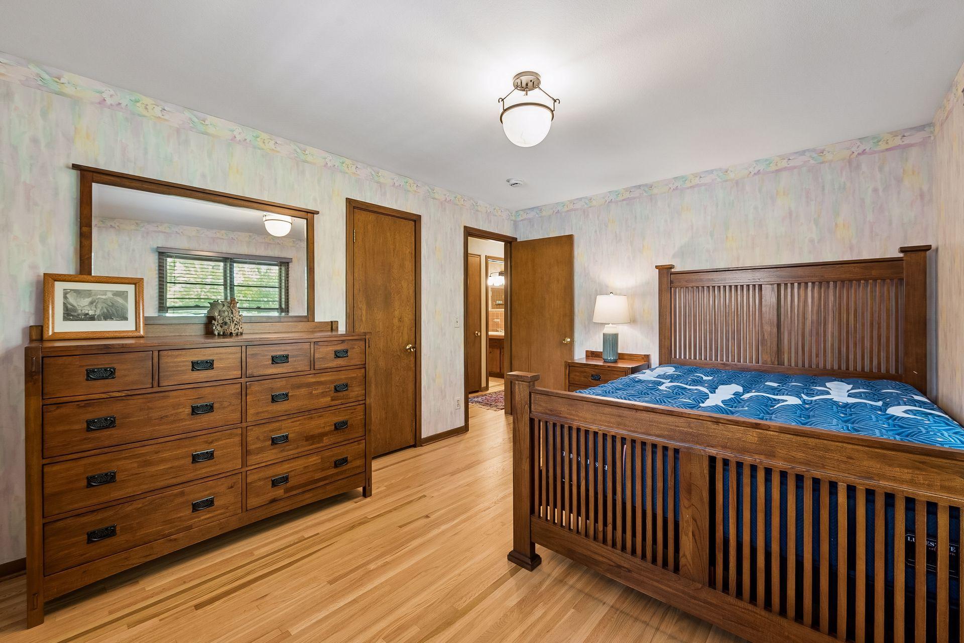 View of Residential at 5932 Walnut Drive, Edina MN 55436, Edina (25 of 46) - Mike Wilen | Minnesota Team Real Estate