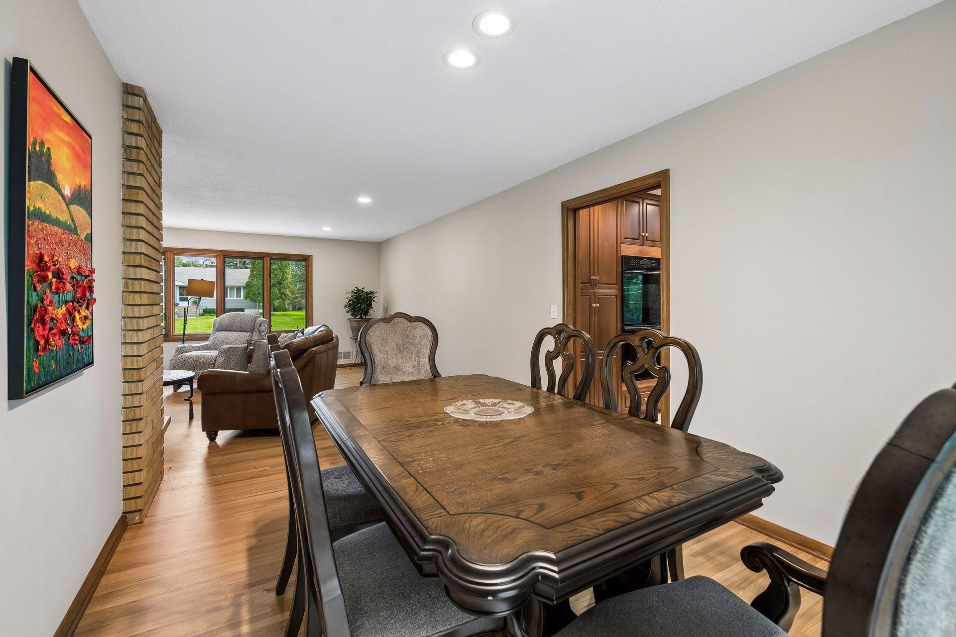 View of Residential at 5932 Walnut Drive, Edina MN 55436, Edina (11 of 46) - Mike Wilen | Minnesota Team Real Estate