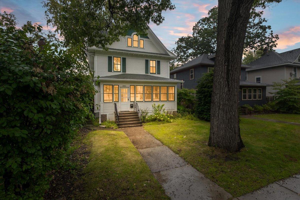 View of Single Family at 2031 Lincoln Avenue, Saint Paul - Mike Wilen | Minnesota Team Real Estate
