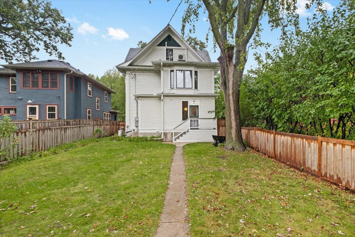 View of Residential at 2031 Lincoln Avenue, Saint Paul MN 55105, Saint Paul (46 of 47) - Mike Wilen | Minnesota Team Real Estate