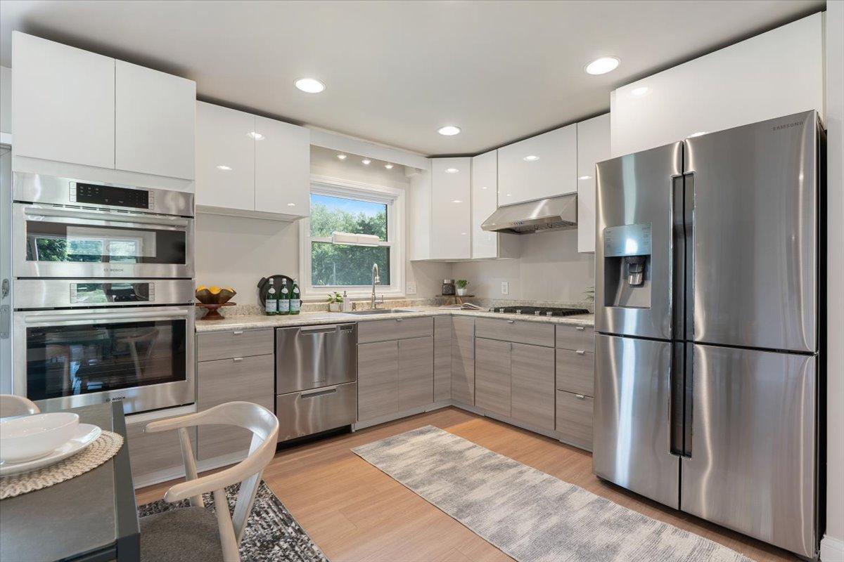 View of Single Family at 12738 Gordon Drive, Eden Prairie - Mike Wilen | Minnesota Team Real Estate
