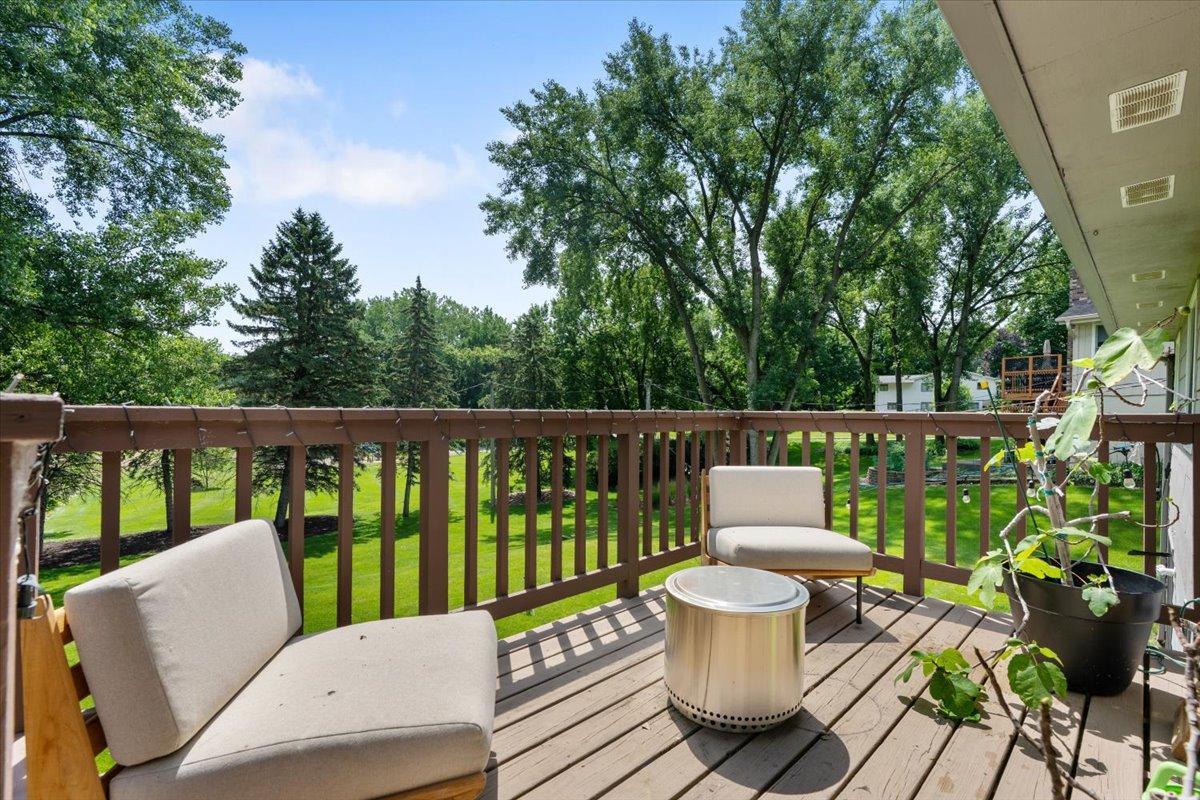 View of Residential at 12738 Gordon Drive, Eden Prairie MN 55346, Eden Prairie (6 of 58) - Mike Wilen | Minnesota Team Real Estate