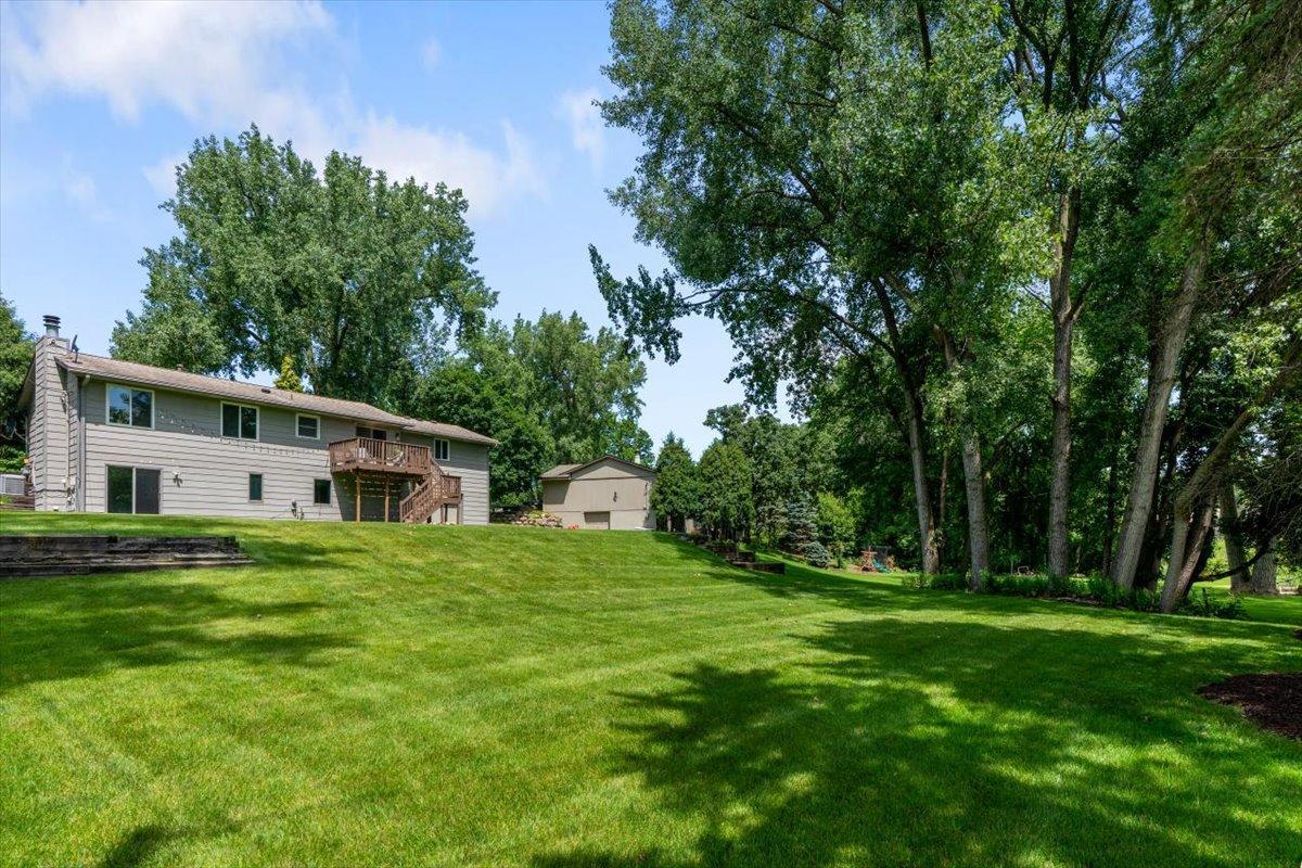 View of Residential at 12738 Gordon Drive, Eden Prairie MN 55346, Eden Prairie (22 of 58) - Mike Wilen | Minnesota Team Real Estate