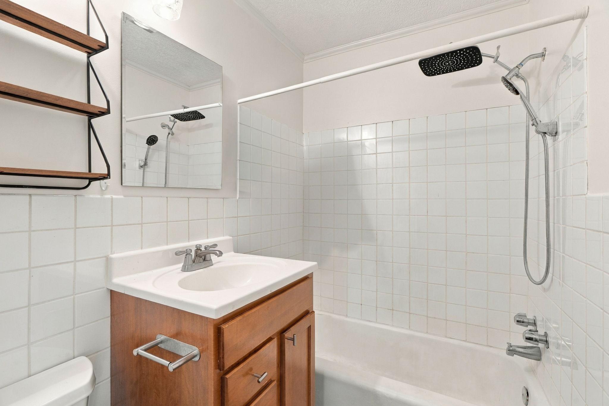 View of Residential at 3019 Bryant Avenue #101, Minneapolis MN 55408, Minneapolis (9 of 15) - Mike Wilen | Minnesota Team Real Estate